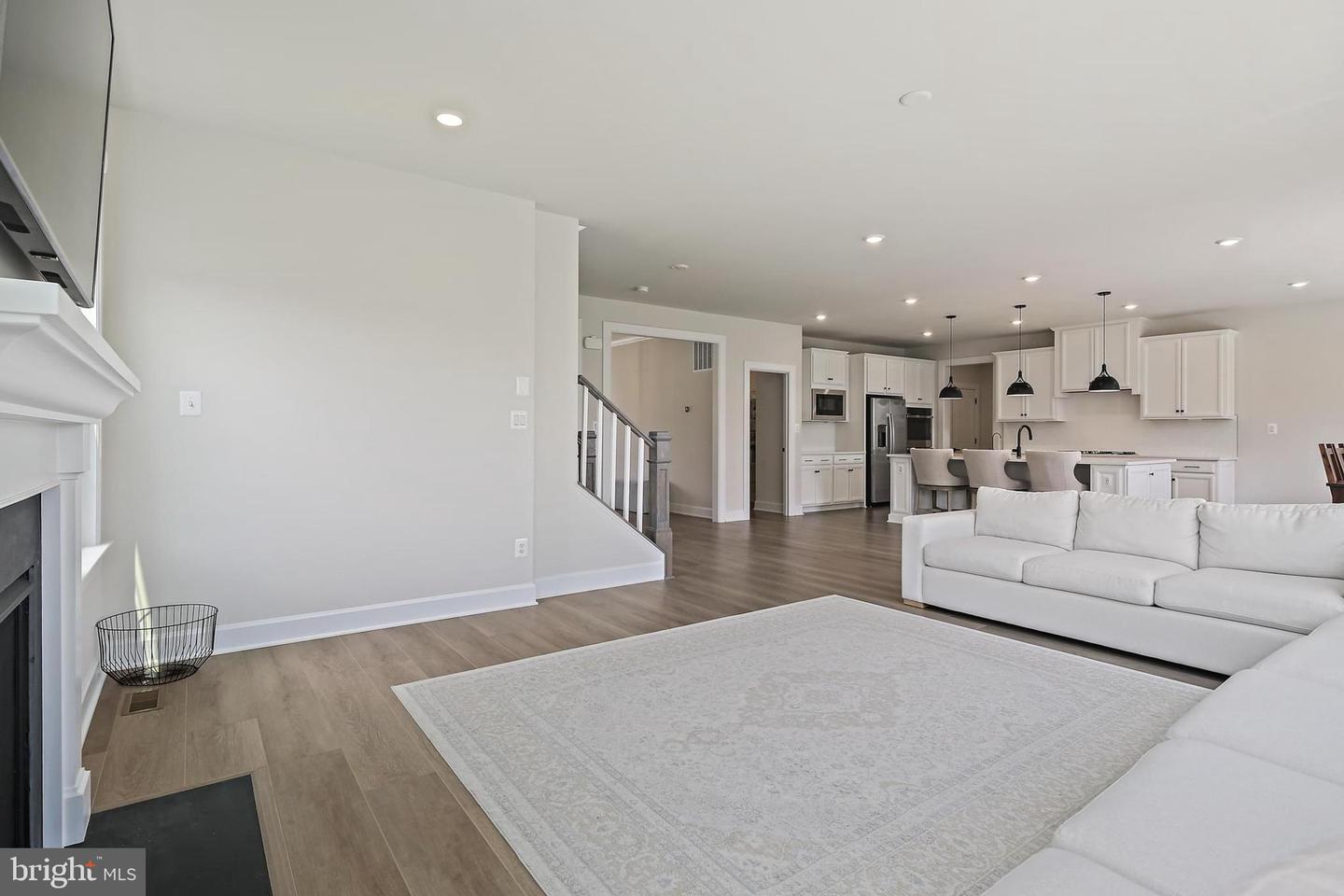 15553 CLOVERLAND LN, HAYMARKET, Virginia 20169, 5 Bedrooms Bedrooms, ,4 BathroomsBathrooms,Residential,For sale,15553 CLOVERLAND LN,VAPW2112030 MLS # VAPW2112030