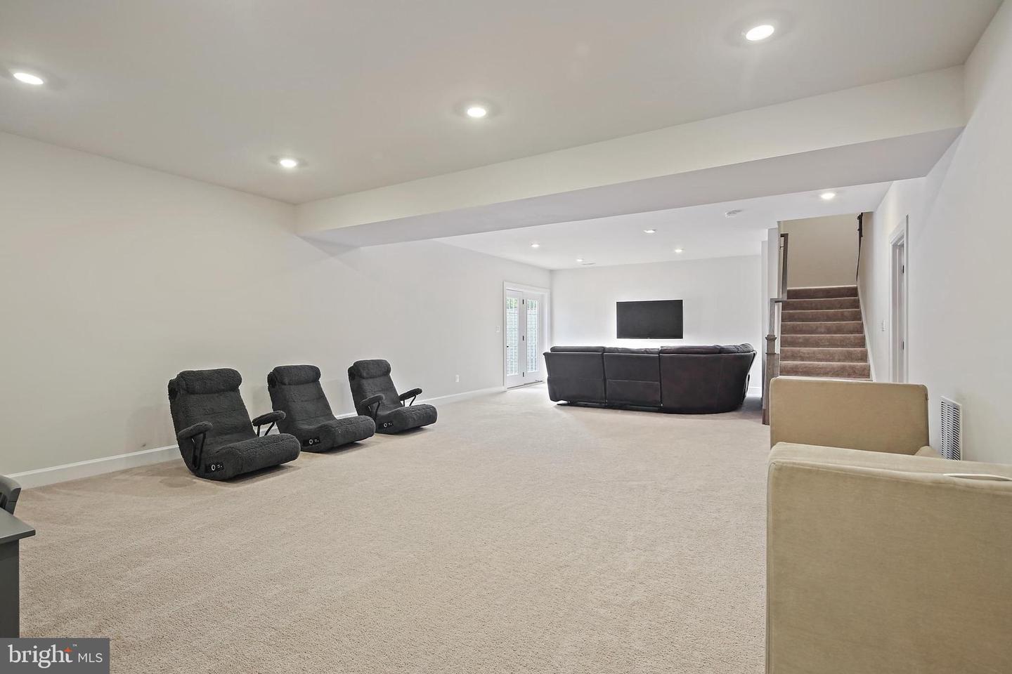 15553 CLOVERLAND LN, HAYMARKET, Virginia 20169, 5 Bedrooms Bedrooms, ,4 BathroomsBathrooms,Residential,For sale,15553 CLOVERLAND LN,VAPW2112030 MLS # VAPW2112030