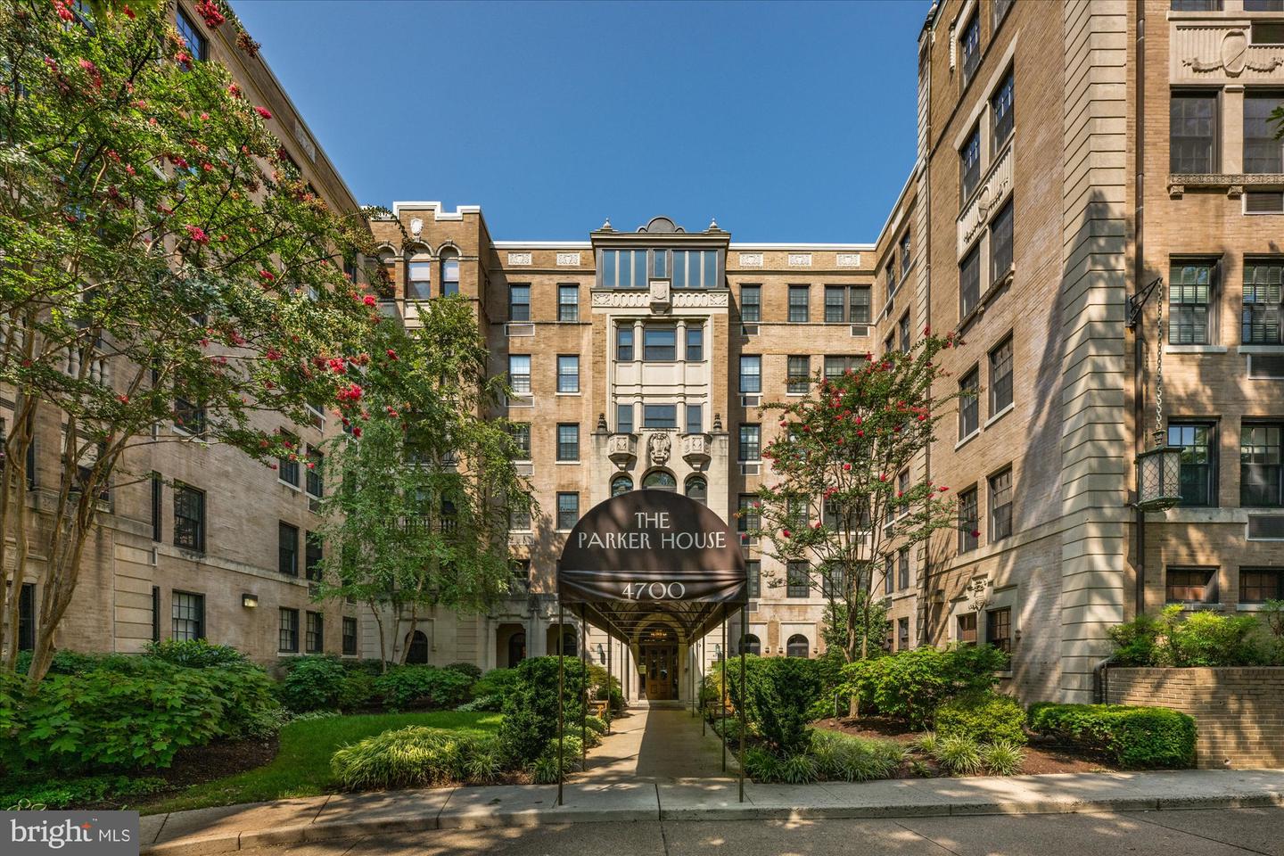 4700 CONNECTICUT AVE NW #206, WASHINGTON, District Of Columbia 20008, 2 Bedrooms Bedrooms, 5 Rooms Rooms,1 BathroomBathrooms,Residential,For sale,4700 CONNECTICUT AVE NW #206,DCDC2245064 MLS # DCDC2245064