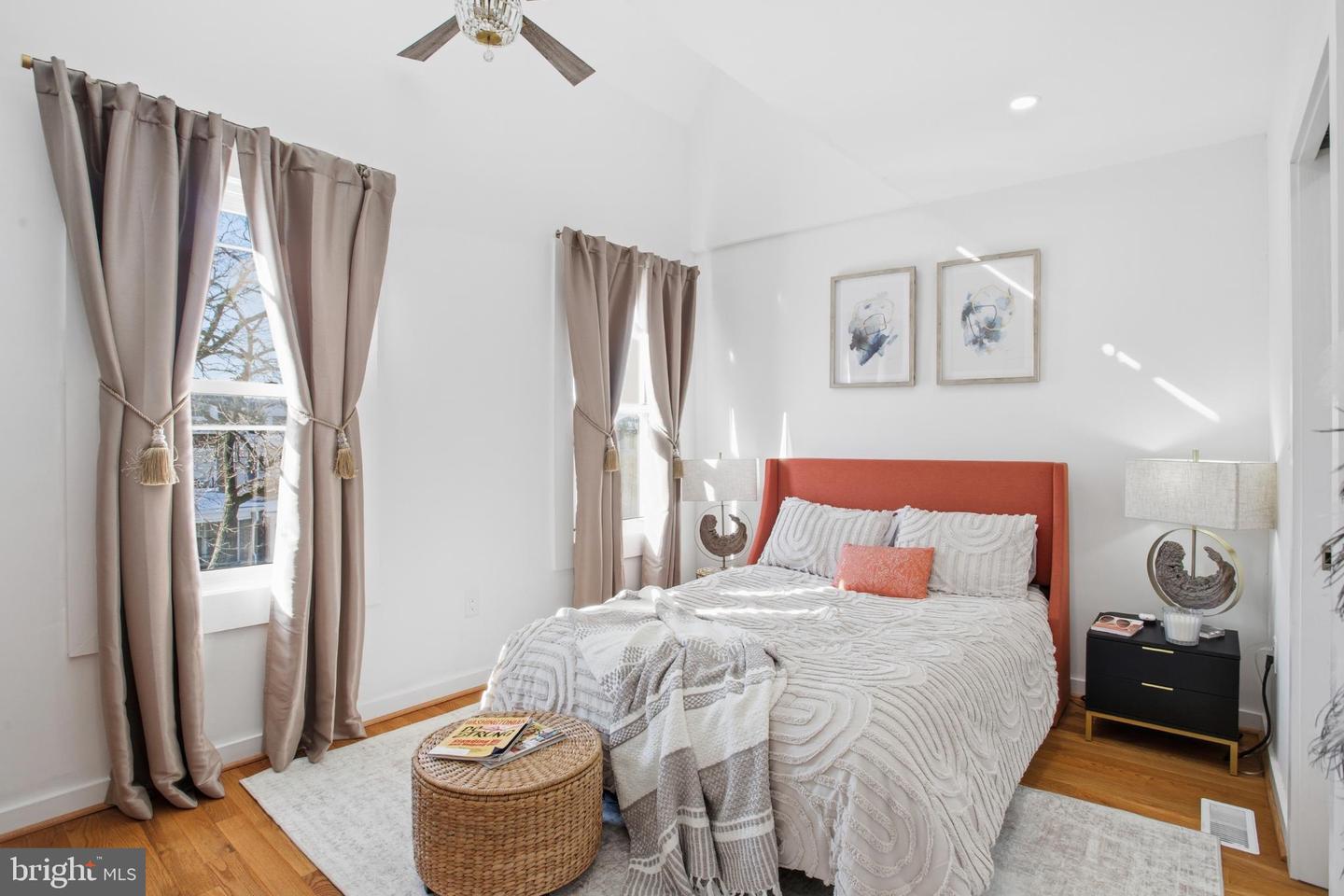 4903 9TH ST NW, WASHINGTON, District Of Columbia 20011, 3 Bedrooms Bedrooms, 7 Rooms Rooms,3 BathroomsBathrooms,Residential,For sale,4903 9TH ST NW,DCDC2245088 MLS # DCDC2245088