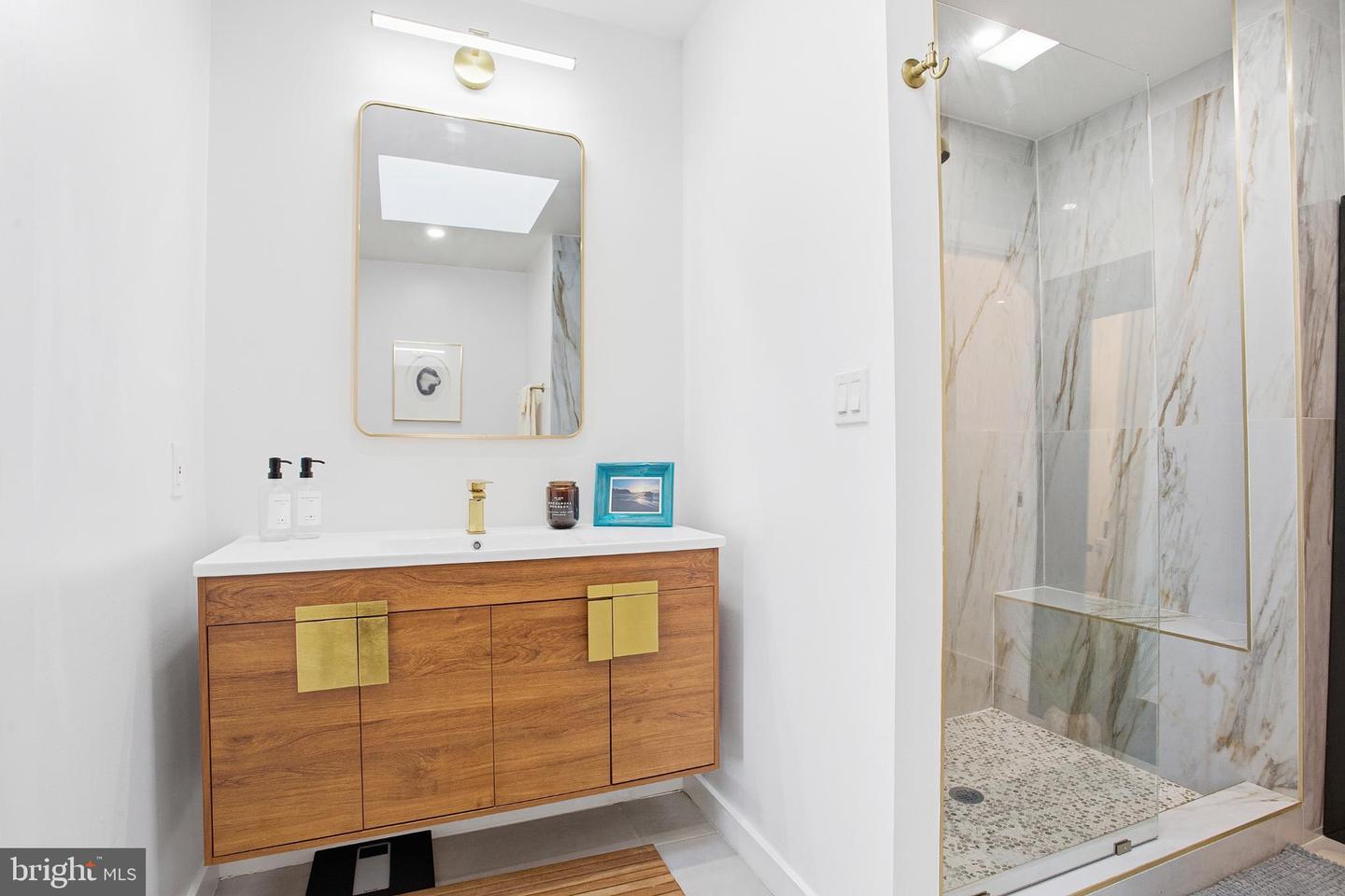 4903 9TH ST NW, WASHINGTON, District Of Columbia 20011, 3 Bedrooms Bedrooms, 7 Rooms Rooms,3 BathroomsBathrooms,Residential,For sale,4903 9TH ST NW,DCDC2245088 MLS # DCDC2245088