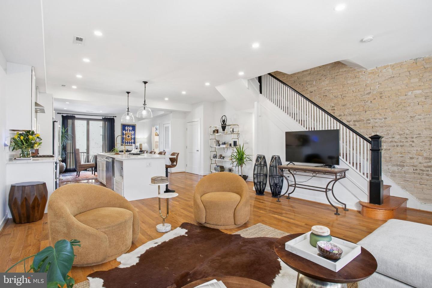 4903 9TH ST NW, WASHINGTON, District Of Columbia 20011, 3 Bedrooms Bedrooms, 7 Rooms Rooms,3 BathroomsBathrooms,Residential,For sale,4903 9TH ST NW,DCDC2245088 MLS # DCDC2245088