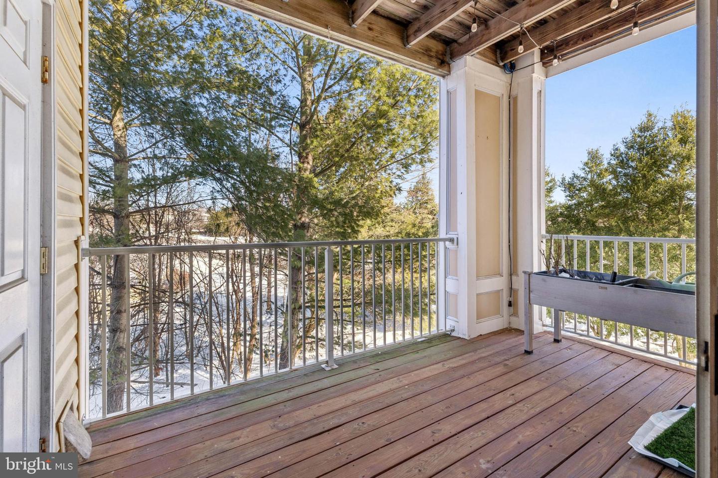 43302 MARYMOUNT TER #203, ASHBURN, Virginia 20147, 2 Bedrooms Bedrooms, 6 Rooms Rooms,2 BathroomsBathrooms,Residential,For sale,43302 MARYMOUNT TER #203,VALO2115422 MLS # VALO2115422