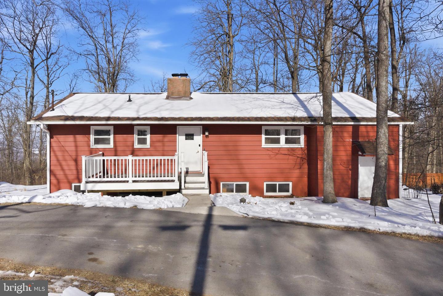 689 ULYSSES WAY, LINDEN, Virginia 22642, 4 Bedrooms Bedrooms, ,2 BathroomsBathrooms,Residential,For sale,689 ULYSSES WAY,VAWR2013342 MLS # VAWR2013342