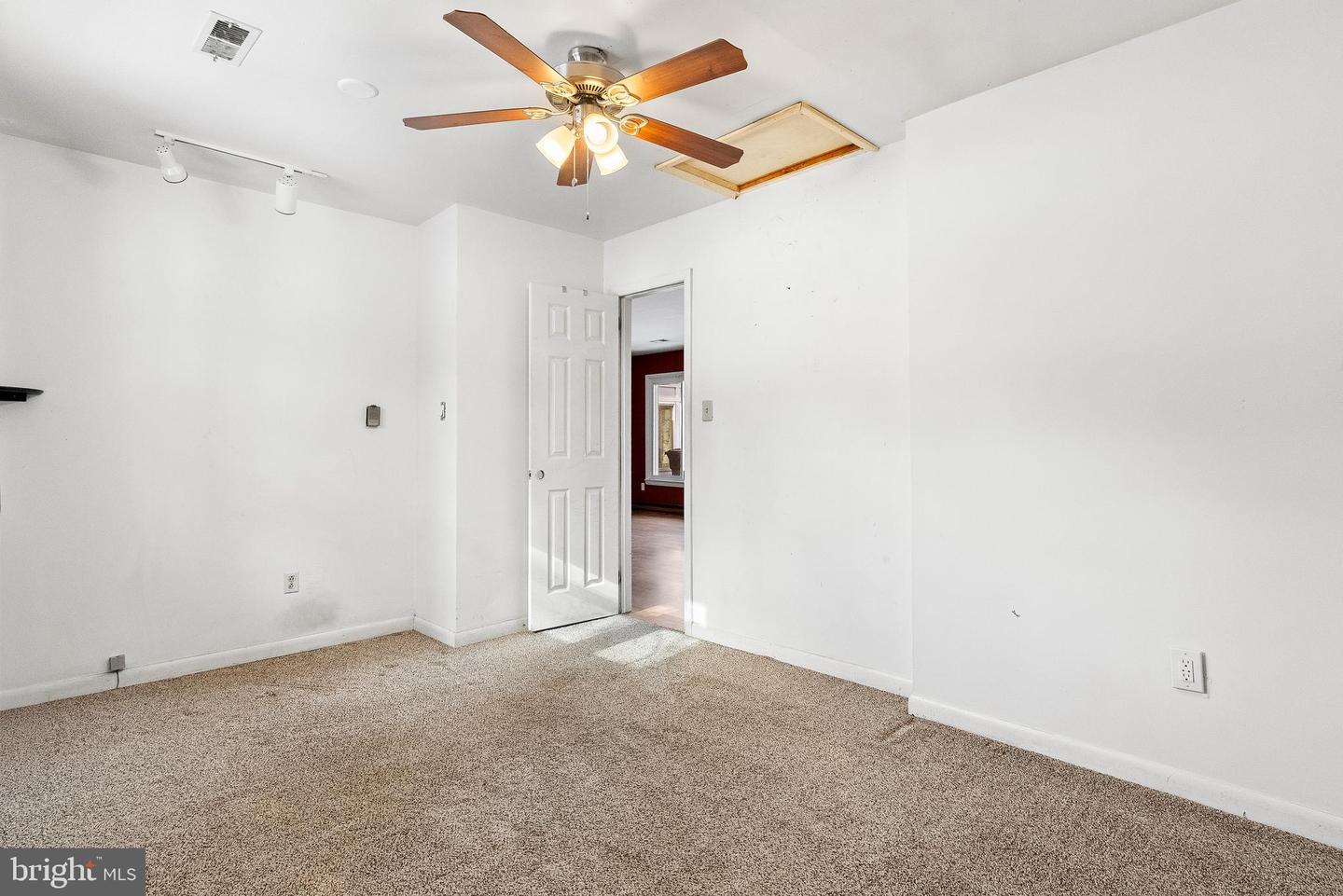 689 ULYSSES WAY, LINDEN, Virginia 22642, 4 Bedrooms Bedrooms, ,2 BathroomsBathrooms,Residential,For sale,689 ULYSSES WAY,VAWR2013342 MLS # VAWR2013342