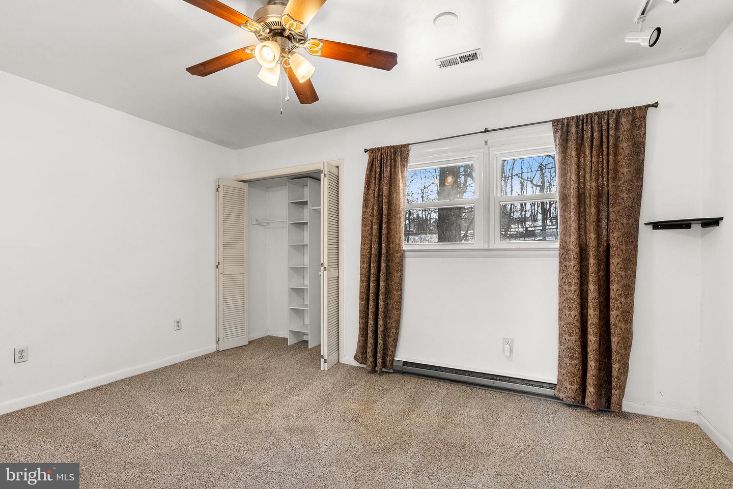 689 ULYSSES WAY, LINDEN, Virginia 22642, 4 Bedrooms Bedrooms, ,2 BathroomsBathrooms,Residential,For sale,689 ULYSSES WAY,VAWR2013342 MLS # VAWR2013342