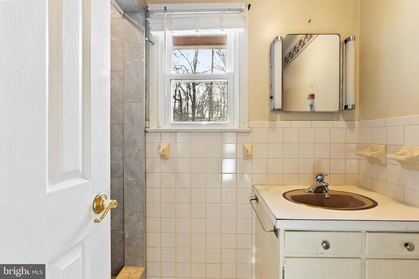 689 ULYSSES WAY, LINDEN, Virginia 22642, 4 Bedrooms Bedrooms, ,2 BathroomsBathrooms,Residential,For sale,689 ULYSSES WAY,VAWR2013342 MLS # VAWR2013342