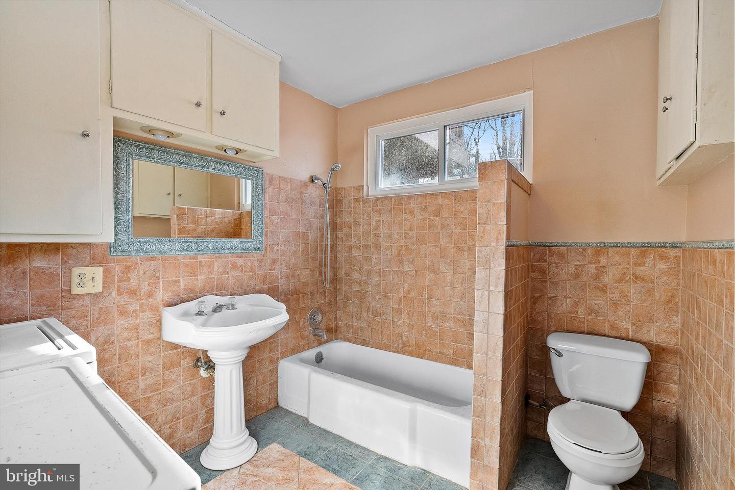 689 ULYSSES WAY, LINDEN, Virginia 22642, 4 Bedrooms Bedrooms, ,2 BathroomsBathrooms,Residential,For sale,689 ULYSSES WAY,VAWR2013342 MLS # VAWR2013342