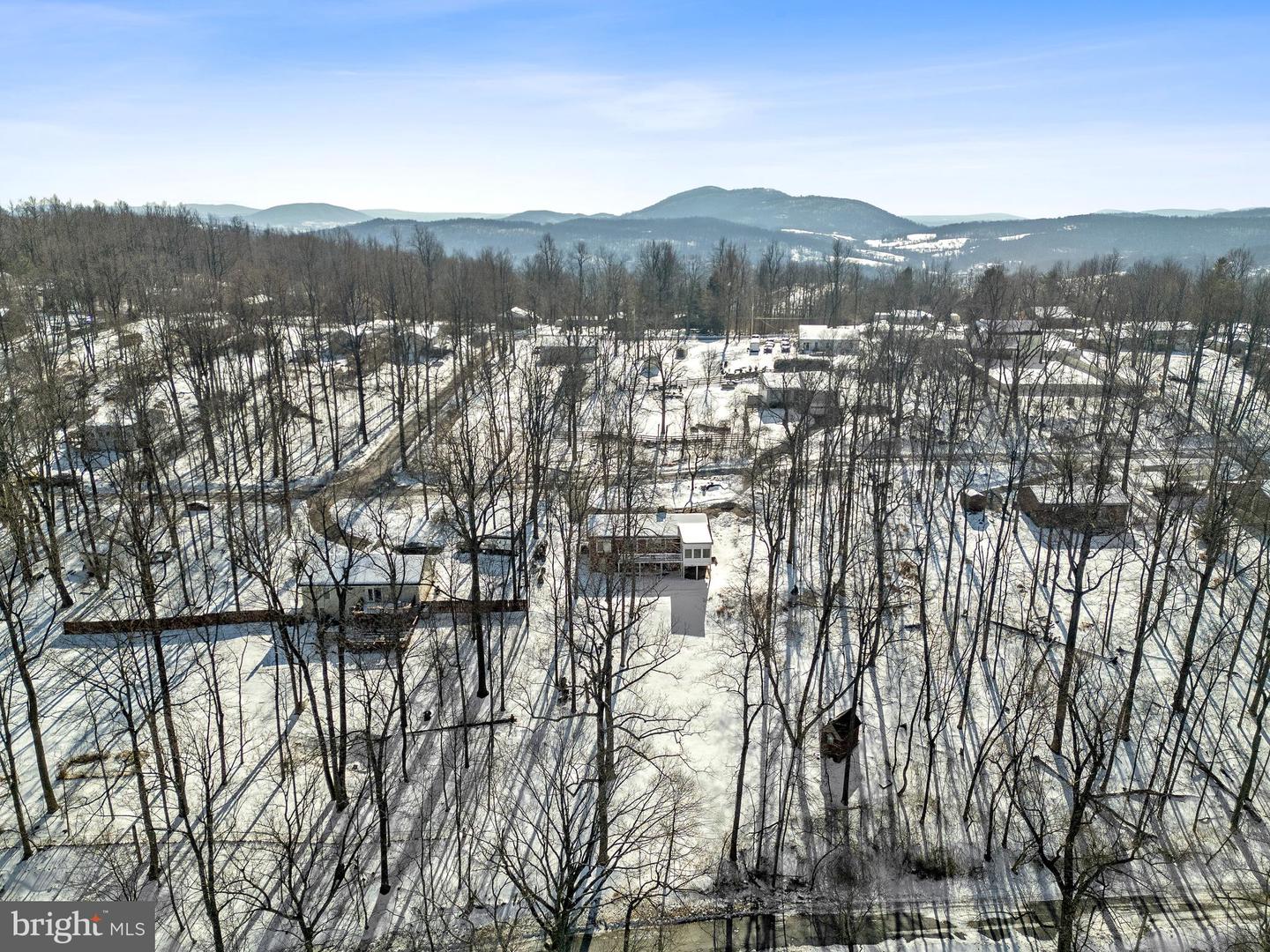 689 ULYSSES WAY, LINDEN, Virginia 22642, 4 Bedrooms Bedrooms, ,2 BathroomsBathrooms,Residential,For sale,689 ULYSSES WAY,VAWR2013342 MLS # VAWR2013342