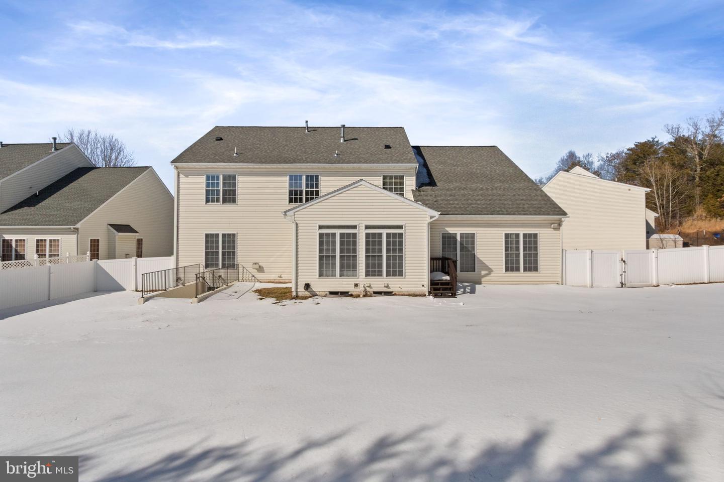 7002 FERGUSON DR, FREDERICKSBURG, Virginia 22407, 5 Bedrooms Bedrooms, ,3 BathroomsBathrooms,Residential,For sale,7002 FERGUSON DR,VASP2039144 MLS # VASP2039144