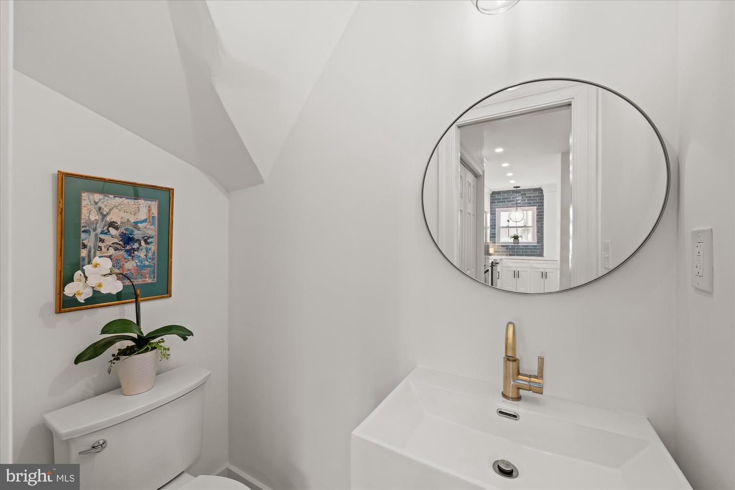 2723 SHERMAN AVE NW, WASHINGTON, District Of Columbia 20001, 2 Bedrooms Bedrooms, ,1 BathroomBathrooms,Residential,For sale,2723 SHERMAN AVE NW,DCDC2245348 MLS # DCDC2245348