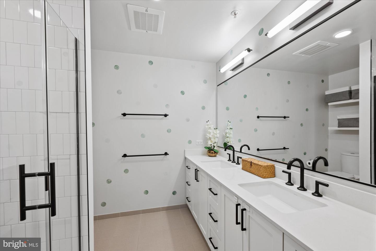 1211 VAN ST SE #601, WASHINGTON, District Of Columbia 20003, 2 Bedrooms Bedrooms, ,2 BathroomsBathrooms,Residential,For sale,1211 VAN ST SE #601,DCDC2245358 MLS # DCDC2245358