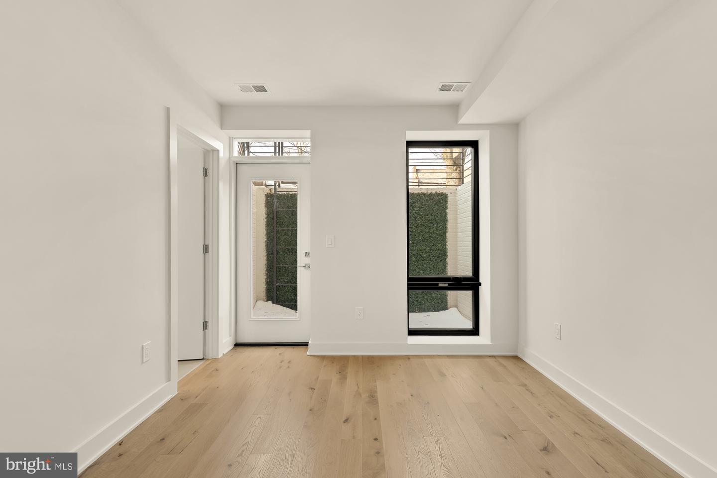 2647 41ST ST NW #1, WASHINGTON, District Of Columbia 20007, 3 Bedrooms Bedrooms, ,2 BathroomsBathrooms,Residential,For sale,2647 41ST ST NW #1,DCDC2245450 MLS # DCDC2245450 2647 41ST ST NW #1, WASHINGTON, District Of Columbia 20007, 3 Bedrooms Bedrooms, ,2 BathroomsBathrooms,Residential,For sale,2647 41ST ST NW #1,DCDC2245450 MLS # DCDC2245450