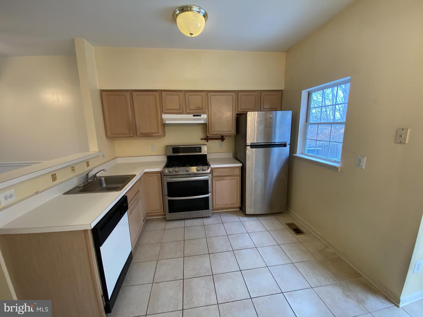 4218 ASHMERE CIR, DUMFRIES, Virginia 22025, 3 Bedrooms Bedrooms, ,2 BathroomsBathrooms,Residential,For sale,4218 ASHMERE CIR,VAPW2112216 MLS # VAPW2112216