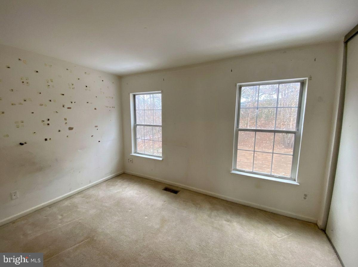 4218 ASHMERE CIR, DUMFRIES, Virginia 22025, 3 Bedrooms Bedrooms, ,2 BathroomsBathrooms,Residential,For sale,4218 ASHMERE CIR,VAPW2112216 MLS # VAPW2112216