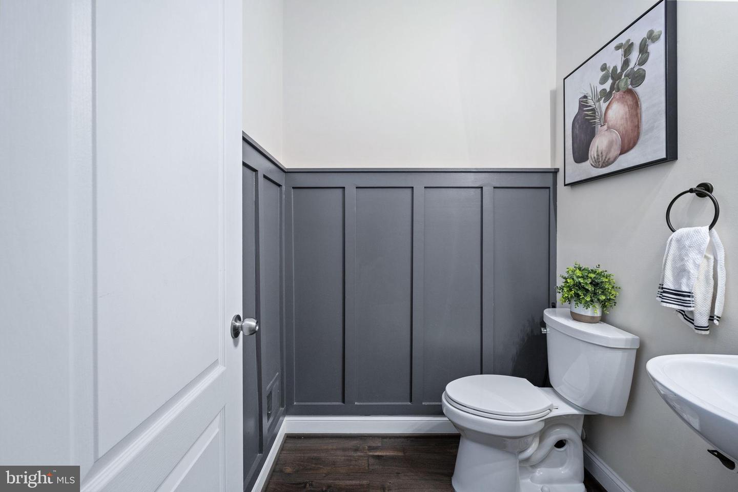 564 COASTAL AVE, STAFFORD, Virginia 22554, 5 Bedrooms Bedrooms, 9 Rooms Rooms,3 BathroomsBathrooms,Residential,For sale,564 COASTAL AVE,VAST2045960 MLS # VAST2045960