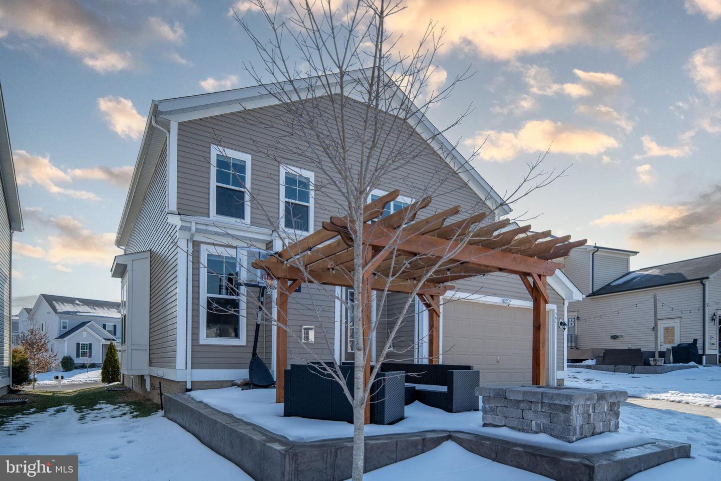 564 COASTAL AVE, STAFFORD, Virginia 22554, 5 Bedrooms Bedrooms, 9 Rooms Rooms,3 BathroomsBathrooms,Residential,For sale,564 COASTAL AVE,VAST2045960 MLS # VAST2045960