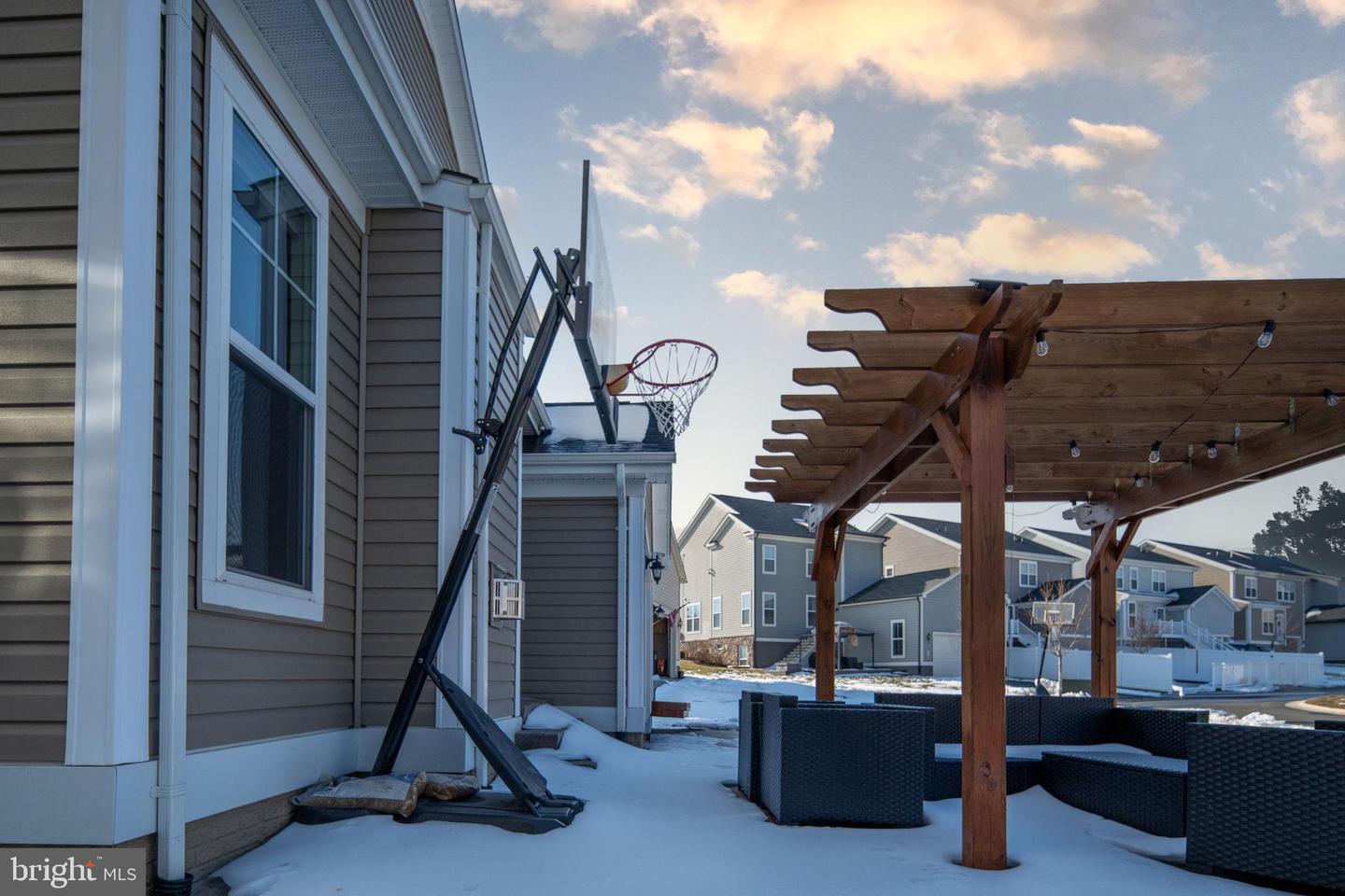 564 COASTAL AVE, STAFFORD, Virginia 22554, 5 Bedrooms Bedrooms, 9 Rooms Rooms,3 BathroomsBathrooms,Residential,For sale,564 COASTAL AVE,VAST2045960 MLS # VAST2045960