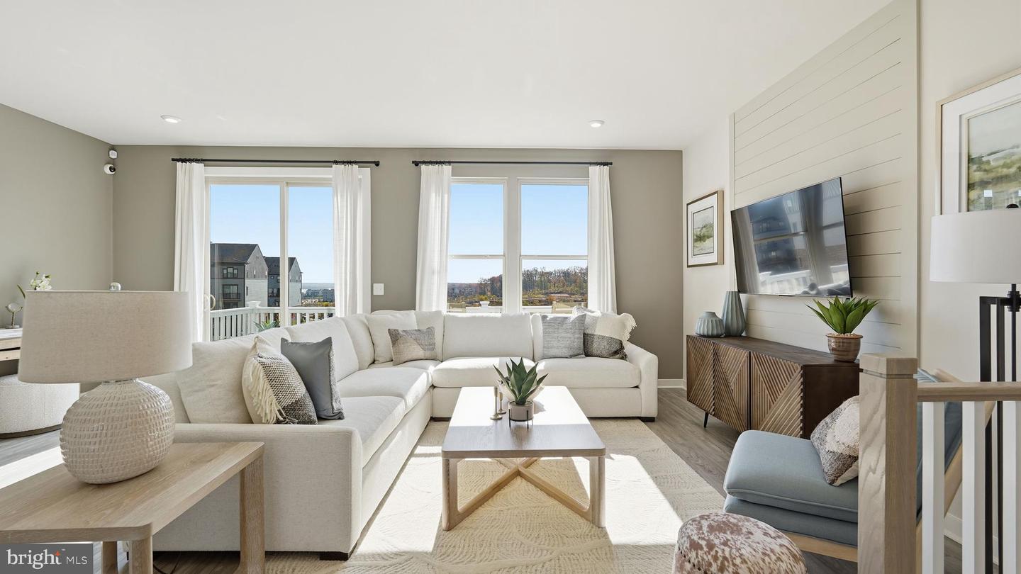 17403 WALNUT GROVE WAY, DUMFRIES, Virginia 22026, 3 Bedrooms Bedrooms, ,2 BathroomsBathrooms,Residential,For sale,17403 WALNUT GROVE WAY,VAPW2112242 MLS # VAPW2112242