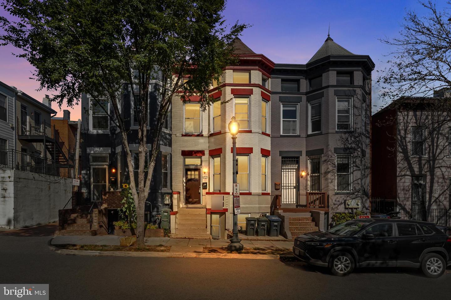 1021 COLUMBIA RD NW, WASHINGTON, District Of Columbia 20001, 6 Bedrooms Bedrooms, ,4 BathroomsBathrooms,Residential,For sale,1021 COLUMBIA RD NW,DCDC2245574 MLS # DCDC2245574