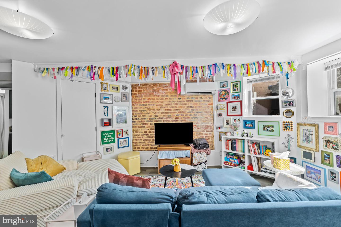 1021 COLUMBIA RD NW, WASHINGTON, District Of Columbia 20001, 6 Bedrooms Bedrooms, ,4 BathroomsBathrooms,Residential,For sale,1021 COLUMBIA RD NW,DCDC2245574 MLS # DCDC2245574