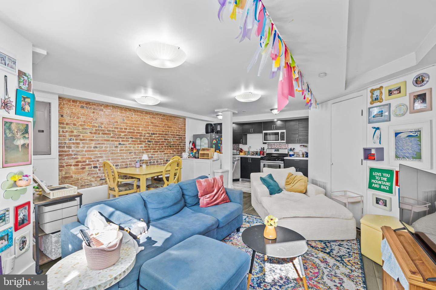 1021 COLUMBIA RD NW, WASHINGTON, District Of Columbia 20001, 6 Bedrooms Bedrooms, ,4 BathroomsBathrooms,Residential,For sale,1021 COLUMBIA RD NW,DCDC2245574 MLS # DCDC2245574