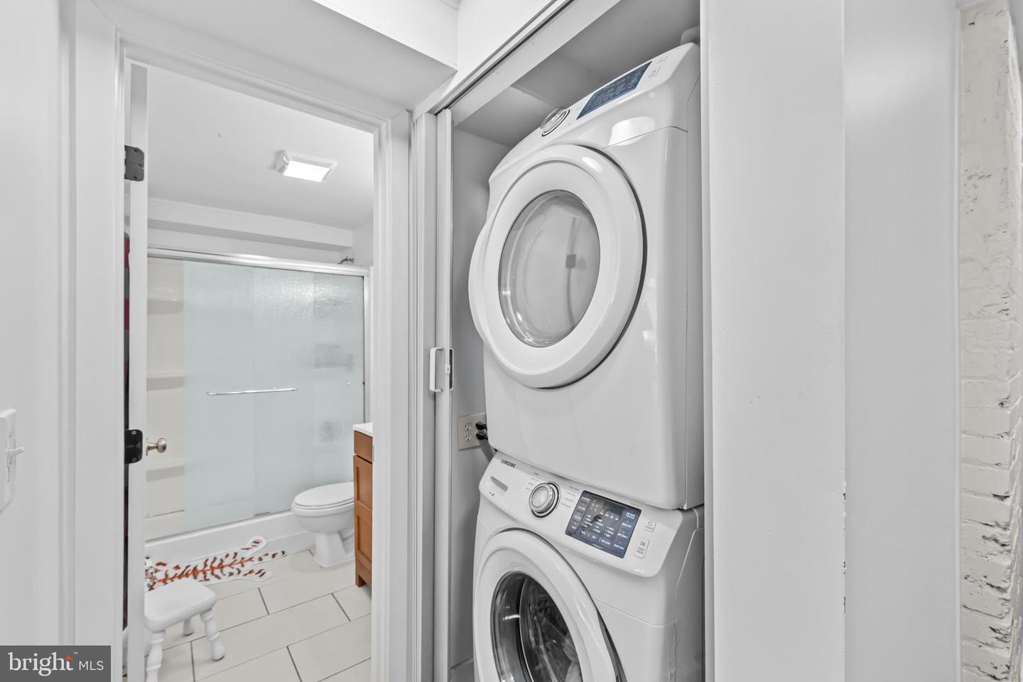 1021 COLUMBIA RD NW, WASHINGTON, District Of Columbia 20001, 6 Bedrooms Bedrooms, ,4 BathroomsBathrooms,Residential,For sale,1021 COLUMBIA RD NW,DCDC2245574 MLS # DCDC2245574