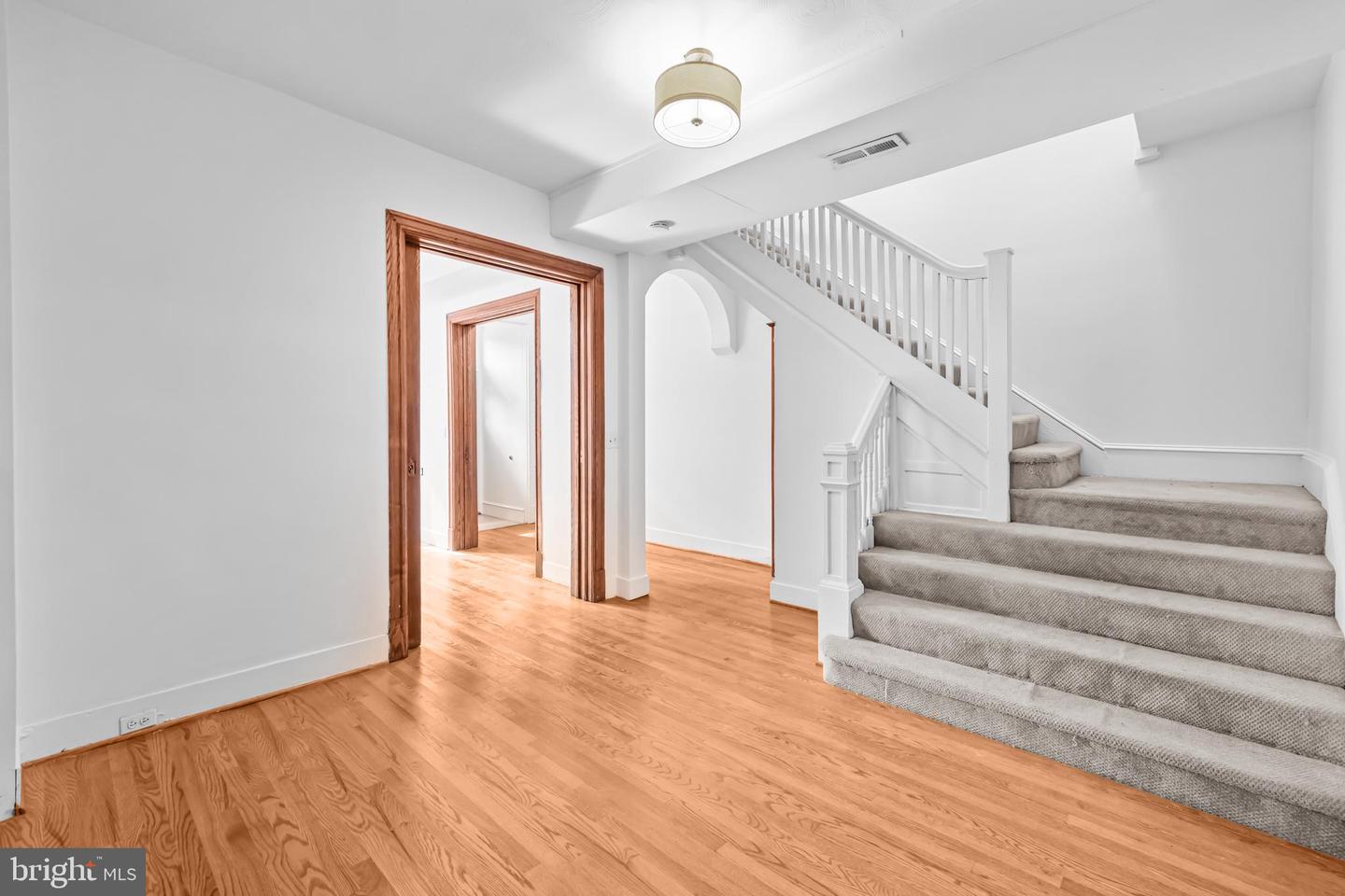 1021 COLUMBIA RD NW, WASHINGTON, District Of Columbia 20001, 6 Bedrooms Bedrooms, ,4 BathroomsBathrooms,Residential,For sale,1021 COLUMBIA RD NW,DCDC2245574 MLS # DCDC2245574