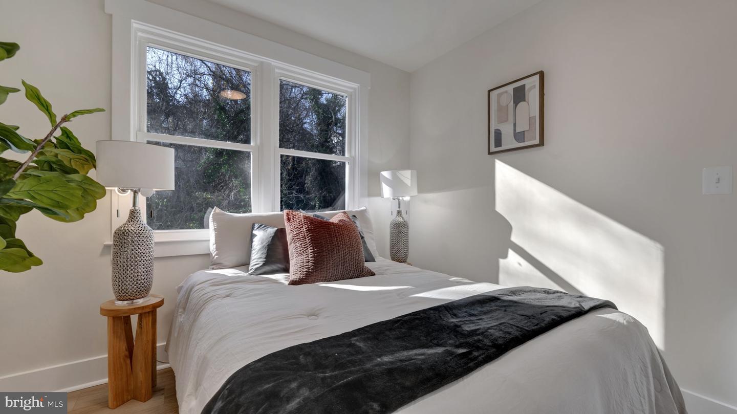 5543 CENTRAL AVE SE, WASHINGTON, District Of Columbia 20019, 3 Bedrooms Bedrooms, ,2 BathroomsBathrooms,Residential,For sale,5543 CENTRAL AVE SE,DCDC2245582 MLS # DCDC2245582