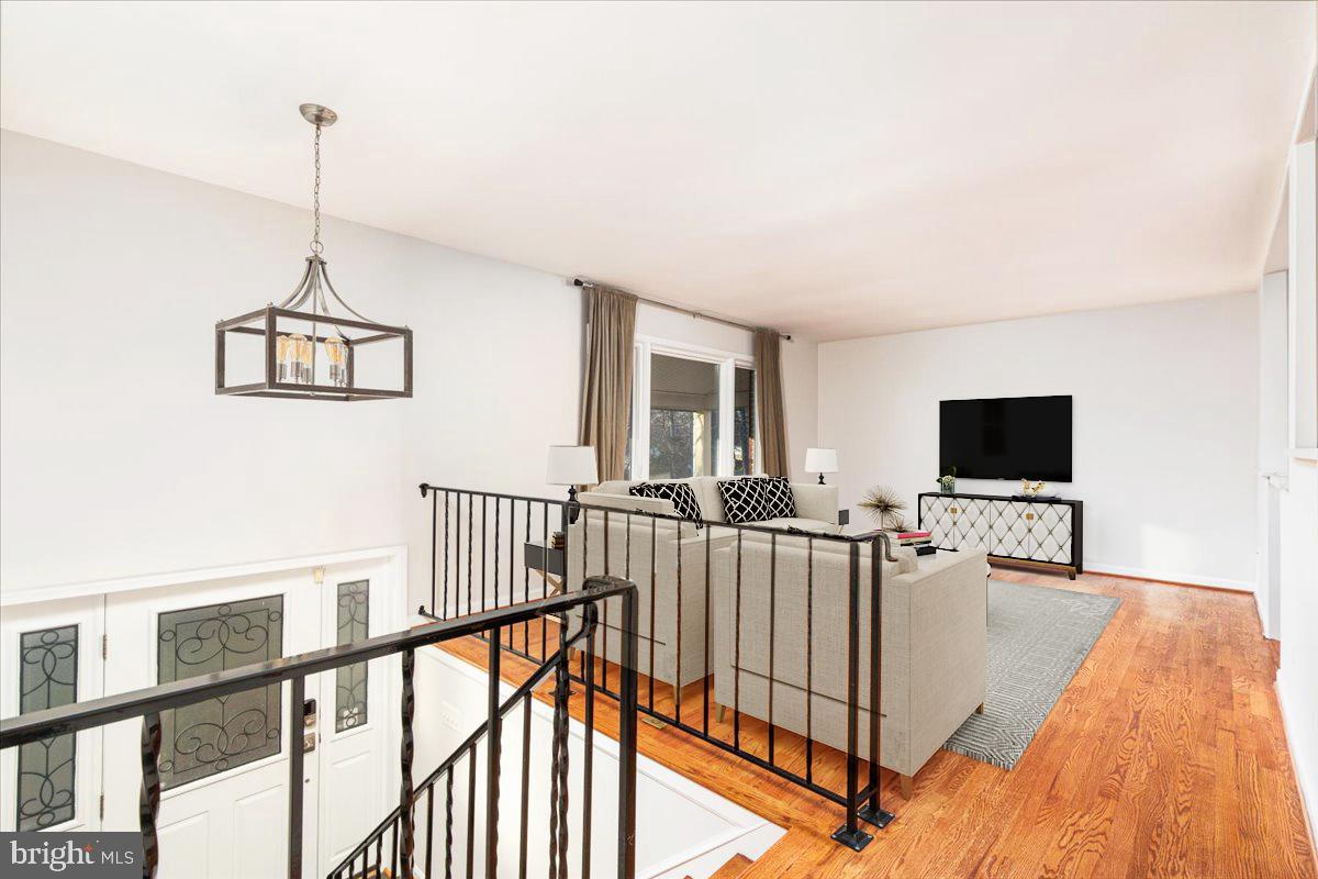 4509 MARTINWOOD DR, HAYMARKET, Virginia 20169, 4 Bedrooms Bedrooms, 13 Rooms Rooms,3 BathroomsBathrooms,Residential,For sale,4509 MARTINWOOD DR,VAPW2112246 MLS # VAPW2112246