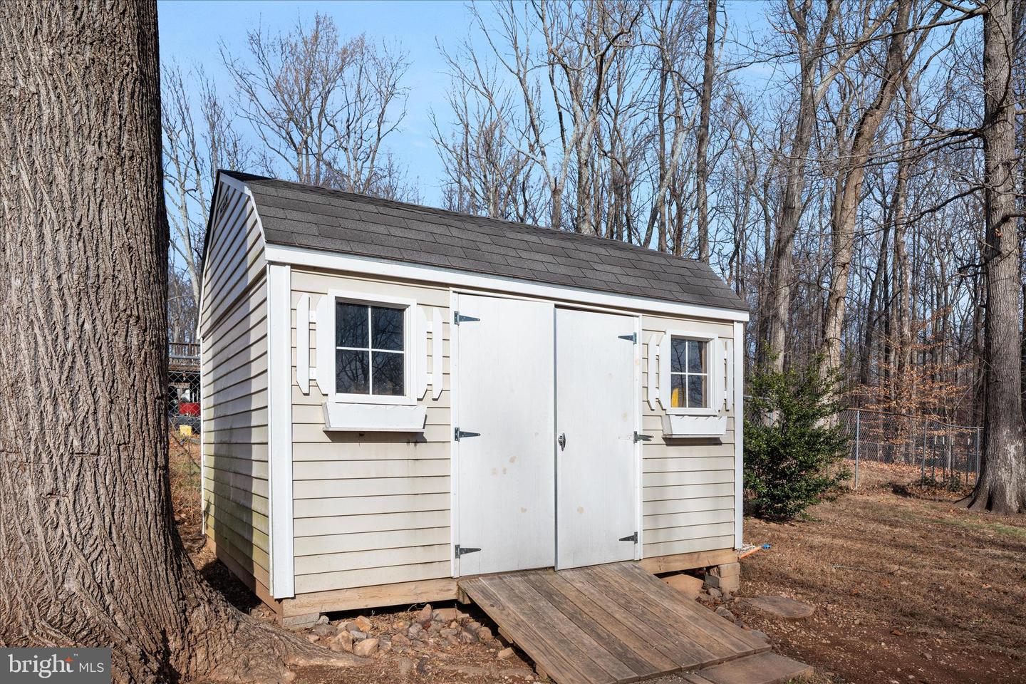 4509 MARTINWOOD DR, HAYMARKET, Virginia 20169, 4 Bedrooms Bedrooms, 13 Rooms Rooms,3 BathroomsBathrooms,Residential,For sale,4509 MARTINWOOD DR,VAPW2112246 MLS # VAPW2112246