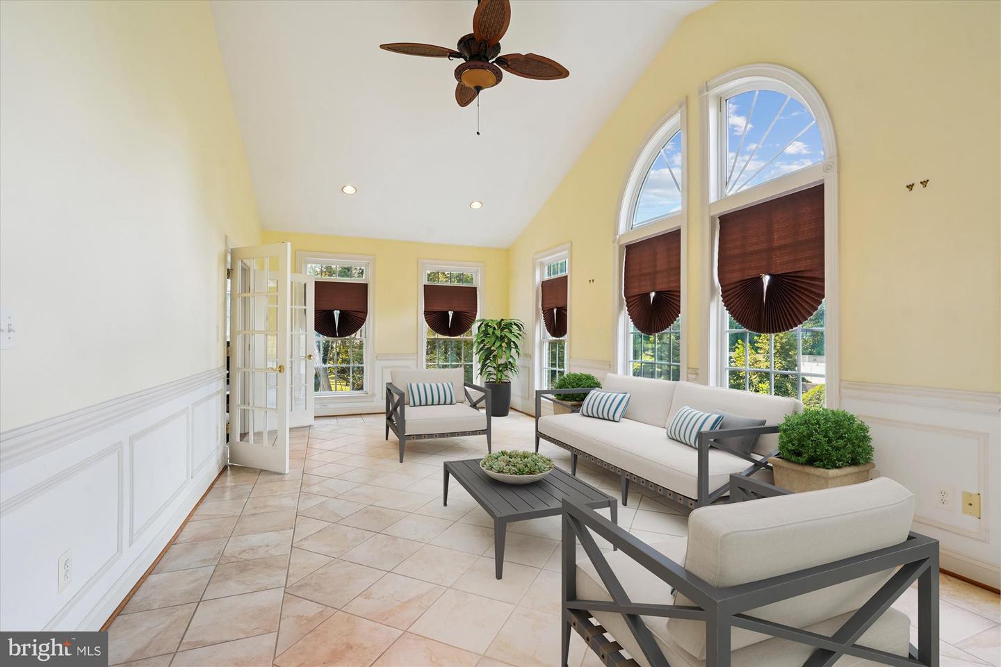 6975 IDYLWOOD RD, FALLS CHURCH, Virginia 22043, 5 Bedrooms Bedrooms, ,4 BathroomsBathrooms,Residential,For sale,6975 IDYLWOOD RD,VAFX2290330 MLS # VAFX2290330