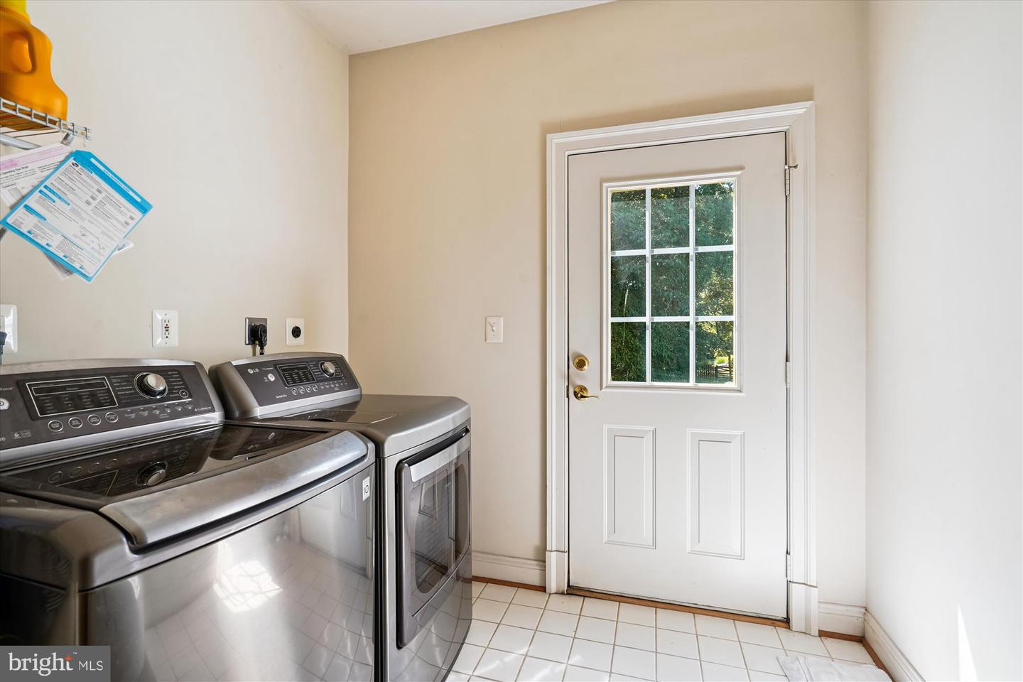 6975 IDYLWOOD RD, FALLS CHURCH, Virginia 22043, 5 Bedrooms Bedrooms, ,4 BathroomsBathrooms,Residential,For sale,6975 IDYLWOOD RD,VAFX2290330 MLS # VAFX2290330