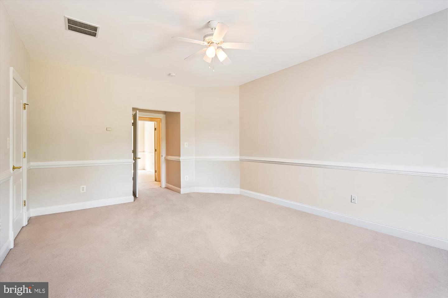 6975 IDYLWOOD RD, FALLS CHURCH, Virginia 22043, 5 Bedrooms Bedrooms, ,4 BathroomsBathrooms,Residential,For sale,6975 IDYLWOOD RD,VAFX2290330 MLS # VAFX2290330