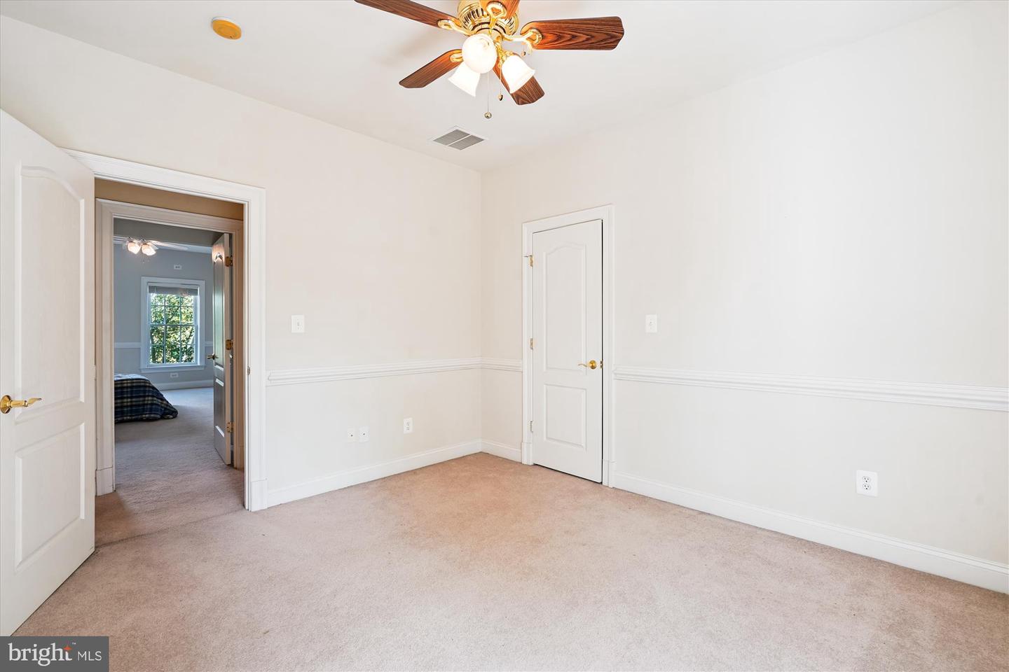 6975 IDYLWOOD RD, FALLS CHURCH, Virginia 22043, 5 Bedrooms Bedrooms, ,4 BathroomsBathrooms,Residential,For sale,6975 IDYLWOOD RD,VAFX2290330 MLS # VAFX2290330