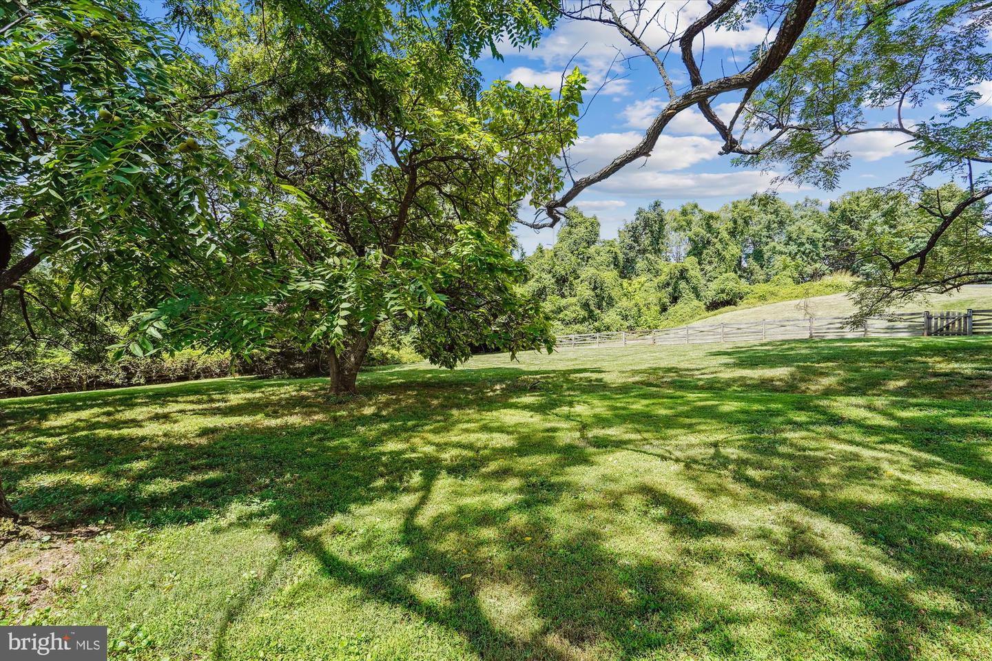 6975 IDYLWOOD RD, FALLS CHURCH, Virginia 22043, 5 Bedrooms Bedrooms, ,4 BathroomsBathrooms,Residential,For sale,6975 IDYLWOOD RD,VAFX2290330 MLS # VAFX2290330