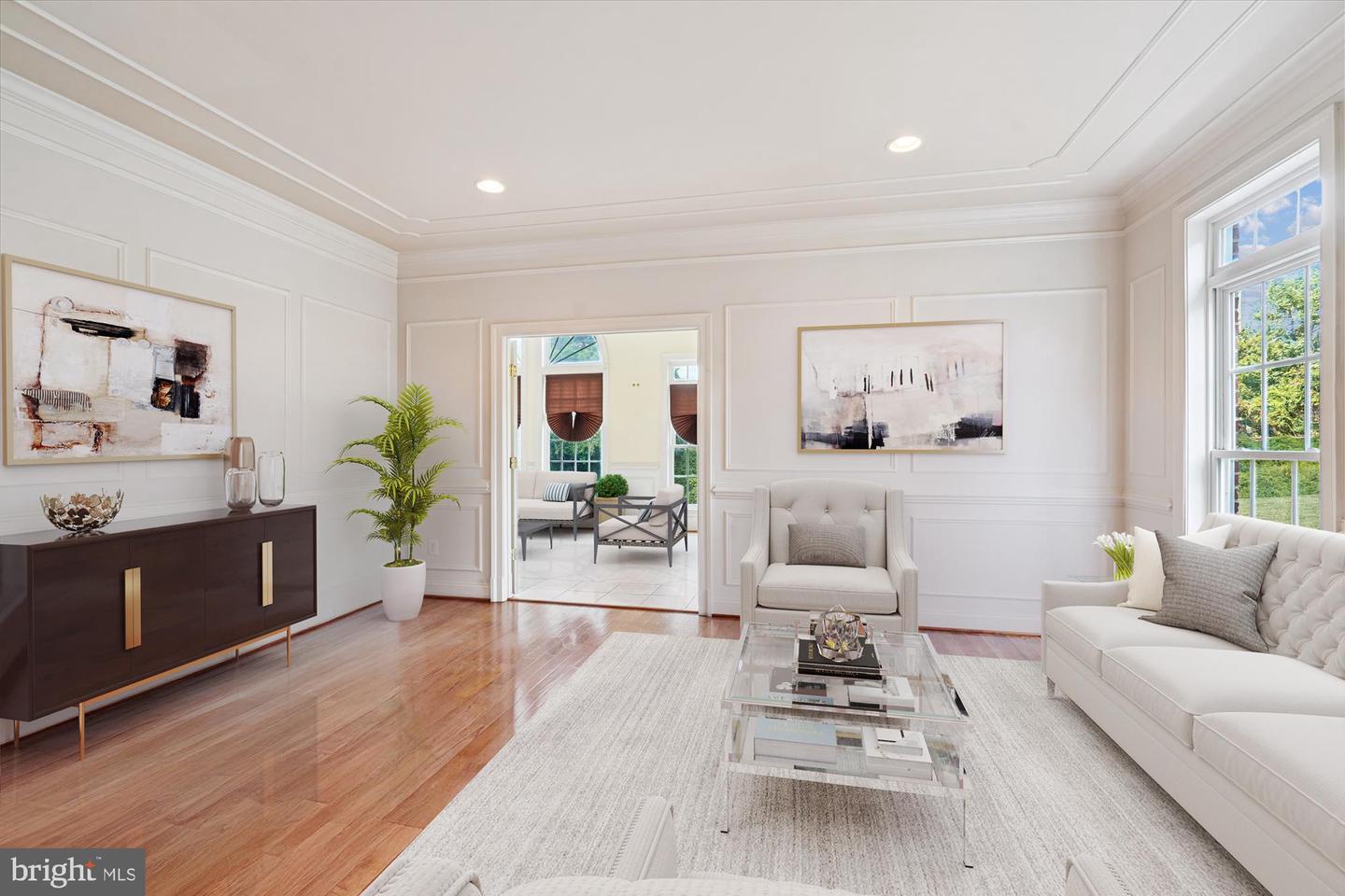 6975 IDYLWOOD RD, FALLS CHURCH, Virginia 22043, 5 Bedrooms Bedrooms, ,4 BathroomsBathrooms,Residential,For sale,6975 IDYLWOOD RD,VAFX2290330 MLS # VAFX2290330