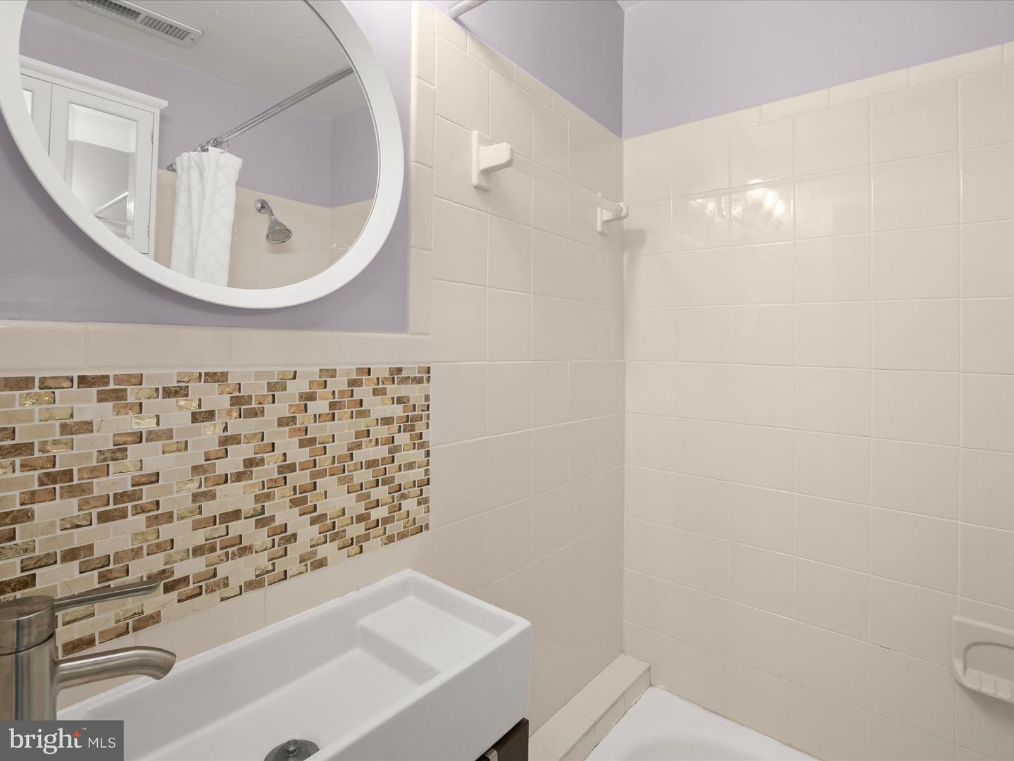 1648 KRAMER ST NE, WASHINGTON, District Of Columbia 20002, 2 Bedrooms Bedrooms, ,1 BathroomBathrooms,Residential,For sale,1648 KRAMER ST NE,DCDC2217332 MLS # DCDC2217332