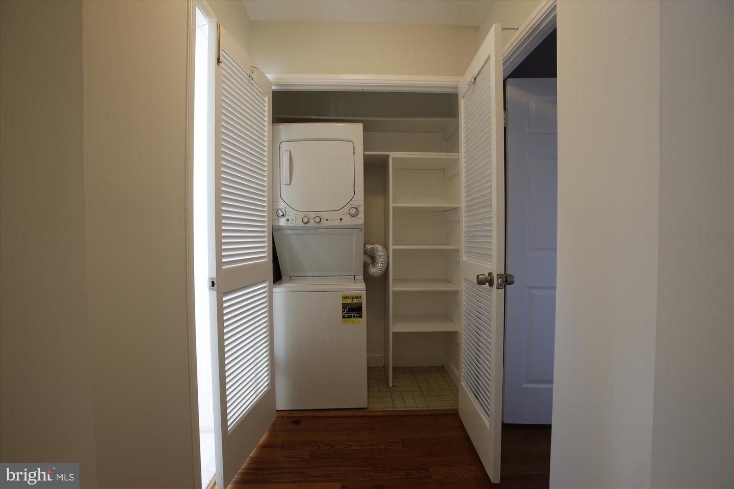 3000 S COLUMBUS ST S #B2, ARLINGTON, Virginia 22206, 2 Bedrooms Bedrooms, 9 Rooms Rooms,1 BathroomBathrooms,Residential,For sale,3000 S COLUMBUS ST S #B2,VAAR2065598 MLS # VAAR2065598 3000 S COLUMBUS ST S #B2, ARLINGTON, Virginia 22206, 2 Bedrooms Bedrooms, 9 Rooms Rooms,1 BathroomBathrooms,Residential,For sale,3000 S COLUMBUS ST S #B2,VAAR2065598 MLS # VAAR2065598