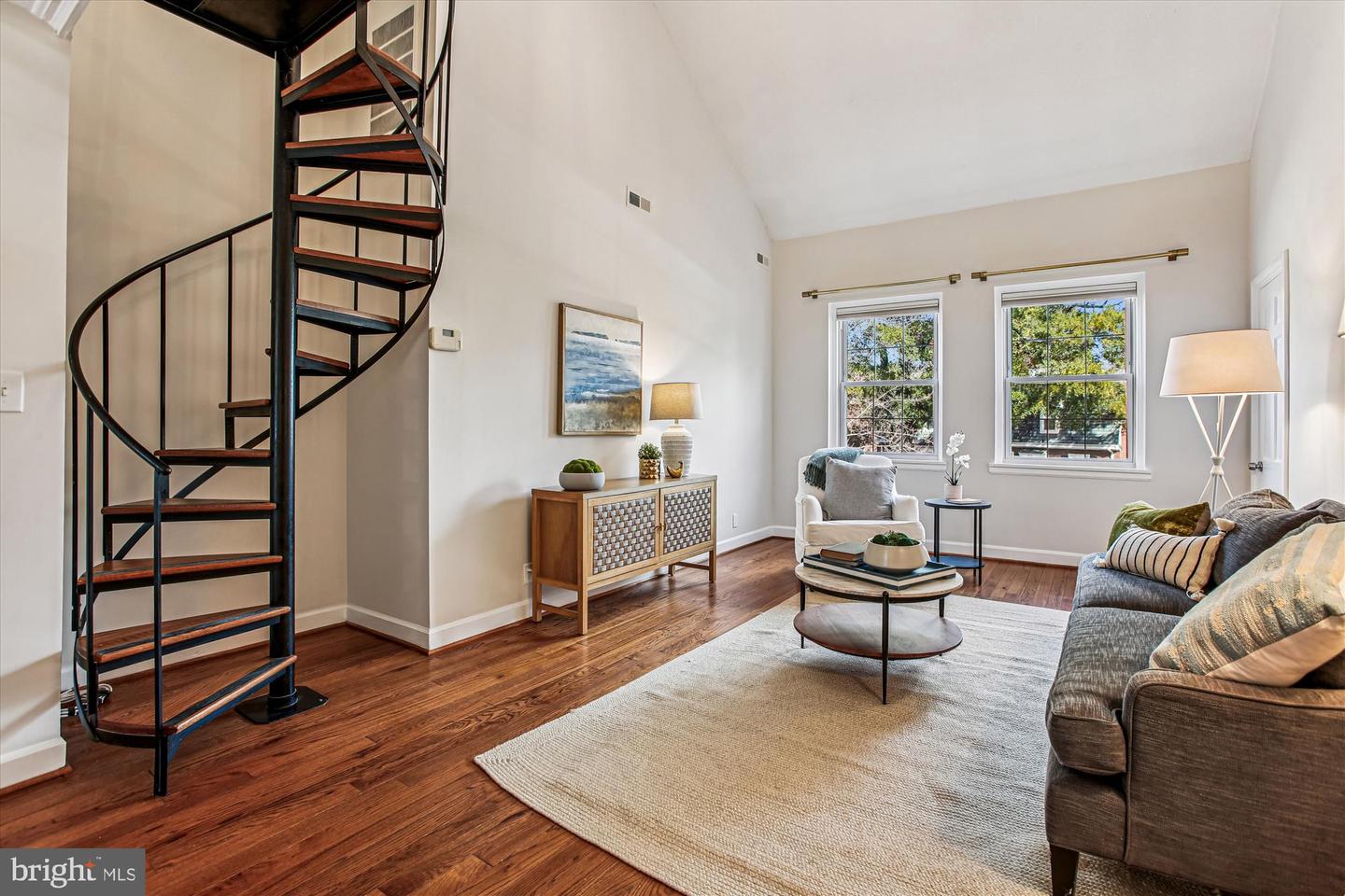 3000 S COLUMBUS ST S #B2, ARLINGTON, Virginia 22206, 2 Bedrooms Bedrooms, 9 Rooms Rooms,1 BathroomBathrooms,Residential,For sale,3000 S COLUMBUS ST S #B2,VAAR2065598 MLS # VAAR2065598 3000 S COLUMBUS ST S #B2, ARLINGTON, Virginia 22206, 2 Bedrooms Bedrooms, 9 Rooms Rooms,1 BathroomBathrooms,Residential,For sale,3000 S COLUMBUS ST S #B2,VAAR2065598 MLS # VAAR2065598