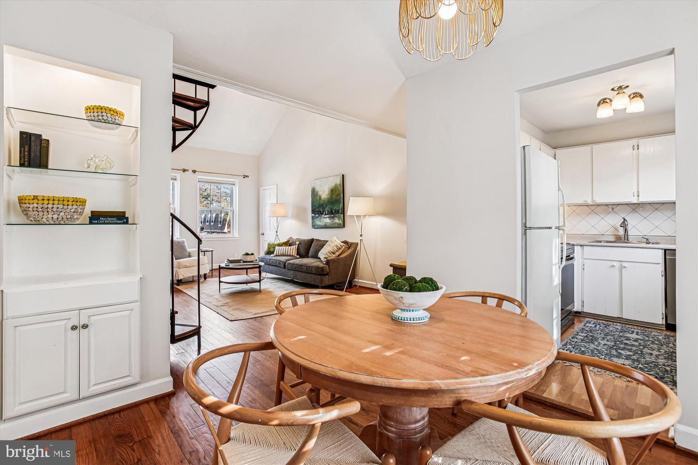 3000 S COLUMBUS ST S #B2, ARLINGTON, Virginia 22206, 2 Bedrooms Bedrooms, 9 Rooms Rooms,1 BathroomBathrooms,Residential,For sale,3000 S COLUMBUS ST S #B2,VAAR2065598 MLS # VAAR2065598 3000 S COLUMBUS ST S #B2, ARLINGTON, Virginia 22206, 2 Bedrooms Bedrooms, 9 Rooms Rooms,1 BathroomBathrooms,Residential,For sale,3000 S COLUMBUS ST S #B2,VAAR2065598 MLS # VAAR2065598