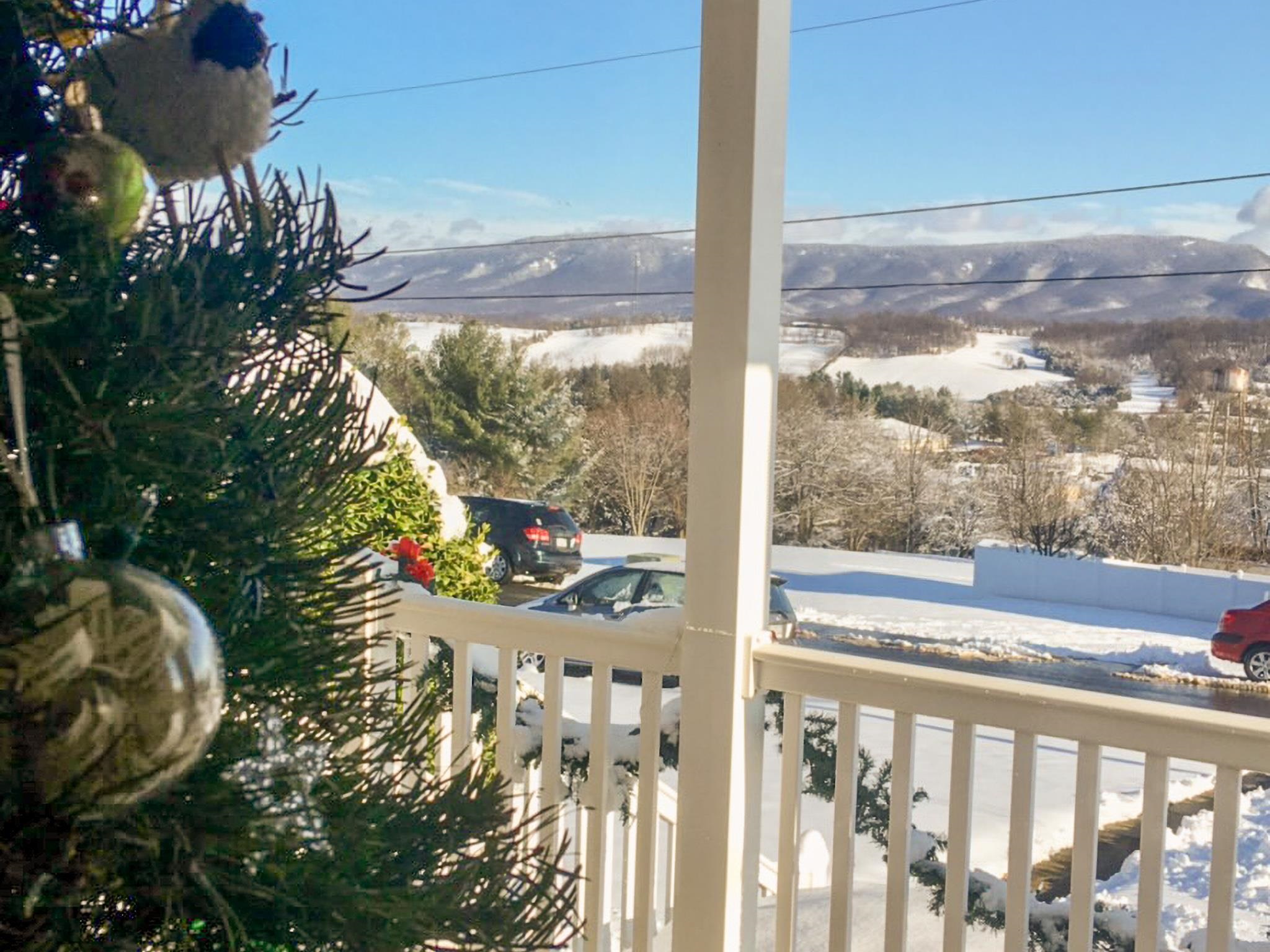 3113 WINDY HEIGHTS LN, ROCKINGHAM, Virginia 22802, 3 Bedrooms Bedrooms, ,1 BathroomBathrooms,Residential,3113 WINDY HEIGHTS LN,673056 MLS # 673056