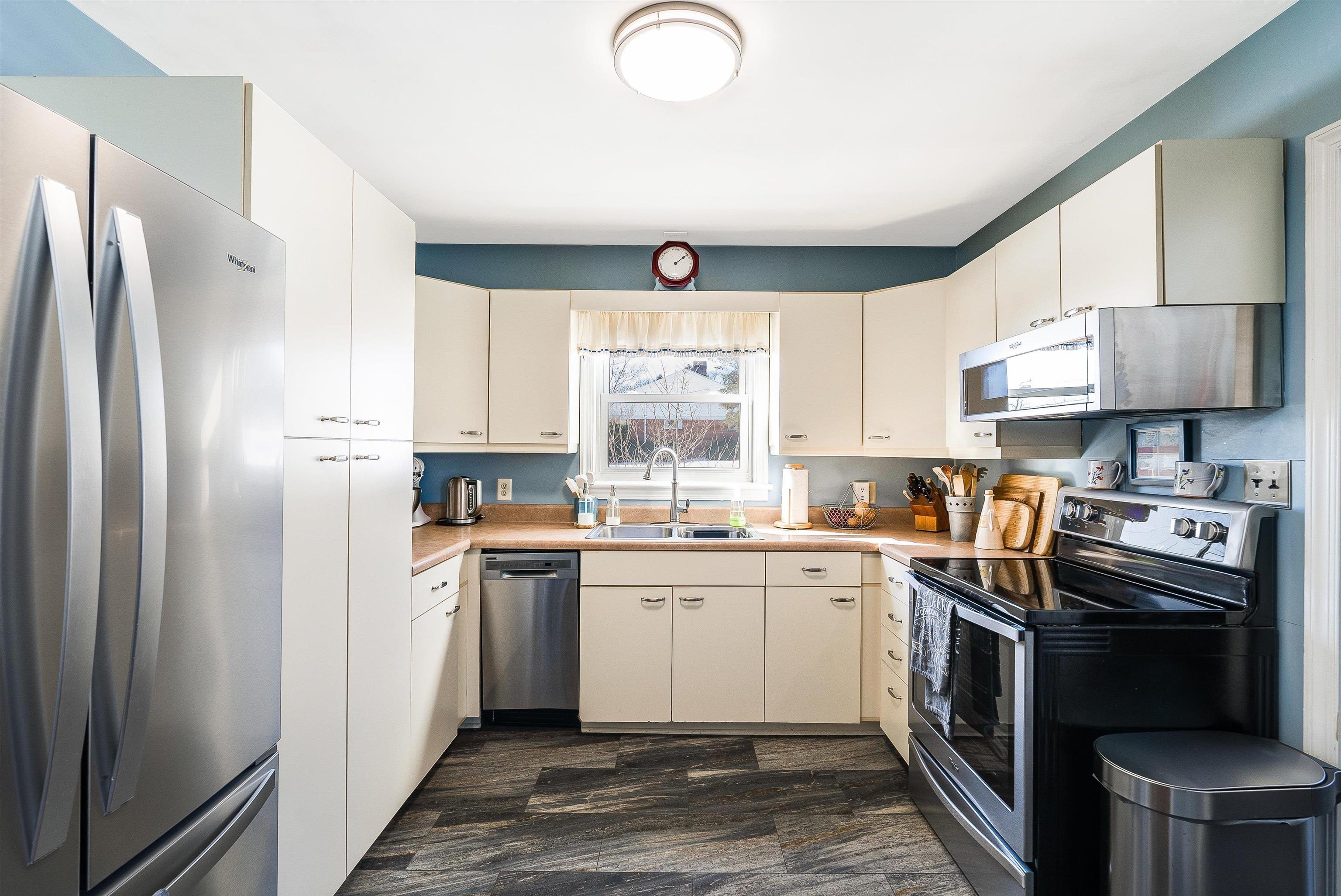 3113 WINDY HEIGHTS LN, ROCKINGHAM, Virginia 22802, 3 Bedrooms Bedrooms, ,1 BathroomBathrooms,Residential,3113 WINDY HEIGHTS LN,673056 MLS # 673056