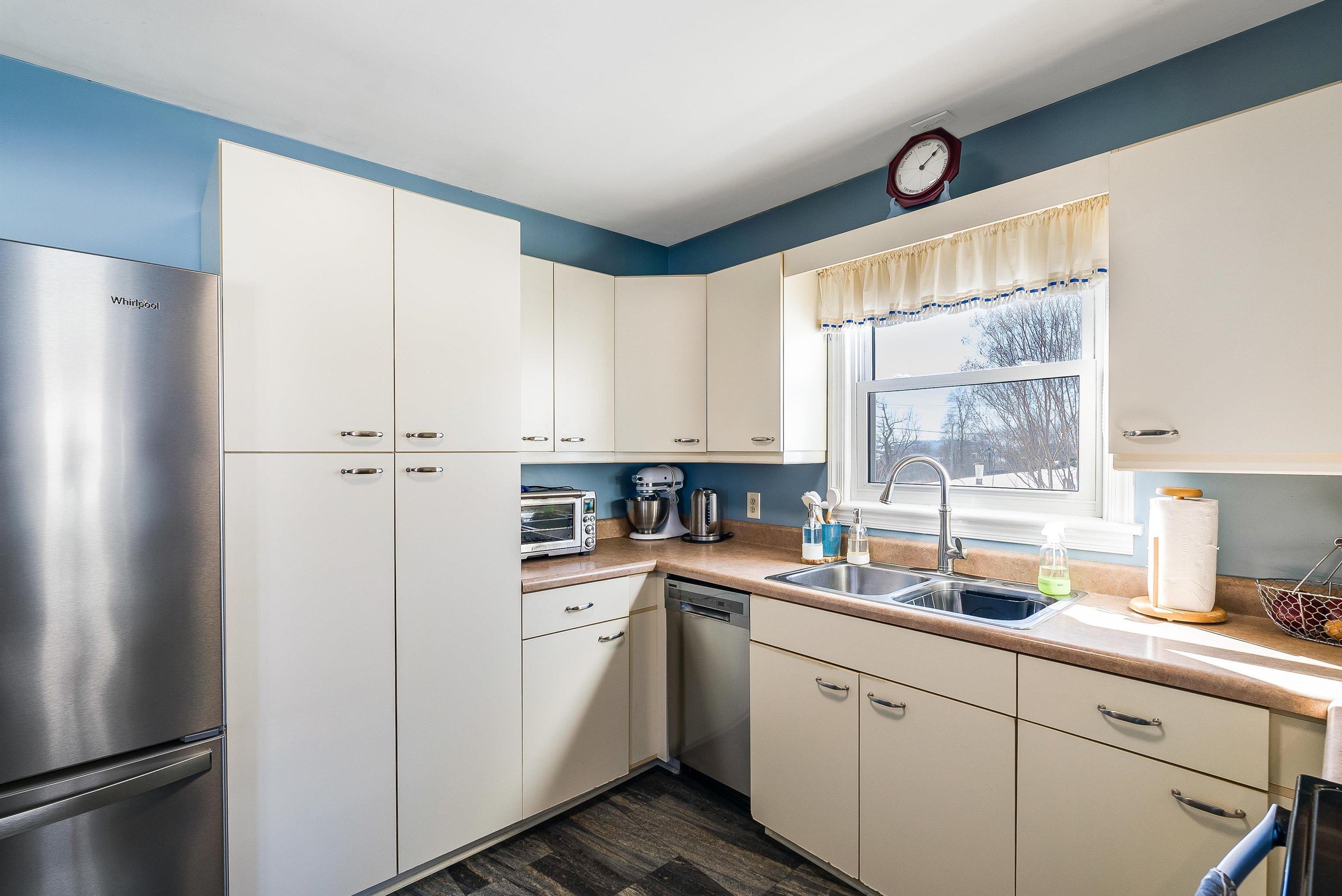 3113 WINDY HEIGHTS LN, ROCKINGHAM, Virginia 22802, 3 Bedrooms Bedrooms, ,1 BathroomBathrooms,Residential,3113 WINDY HEIGHTS LN,673056 MLS # 673056