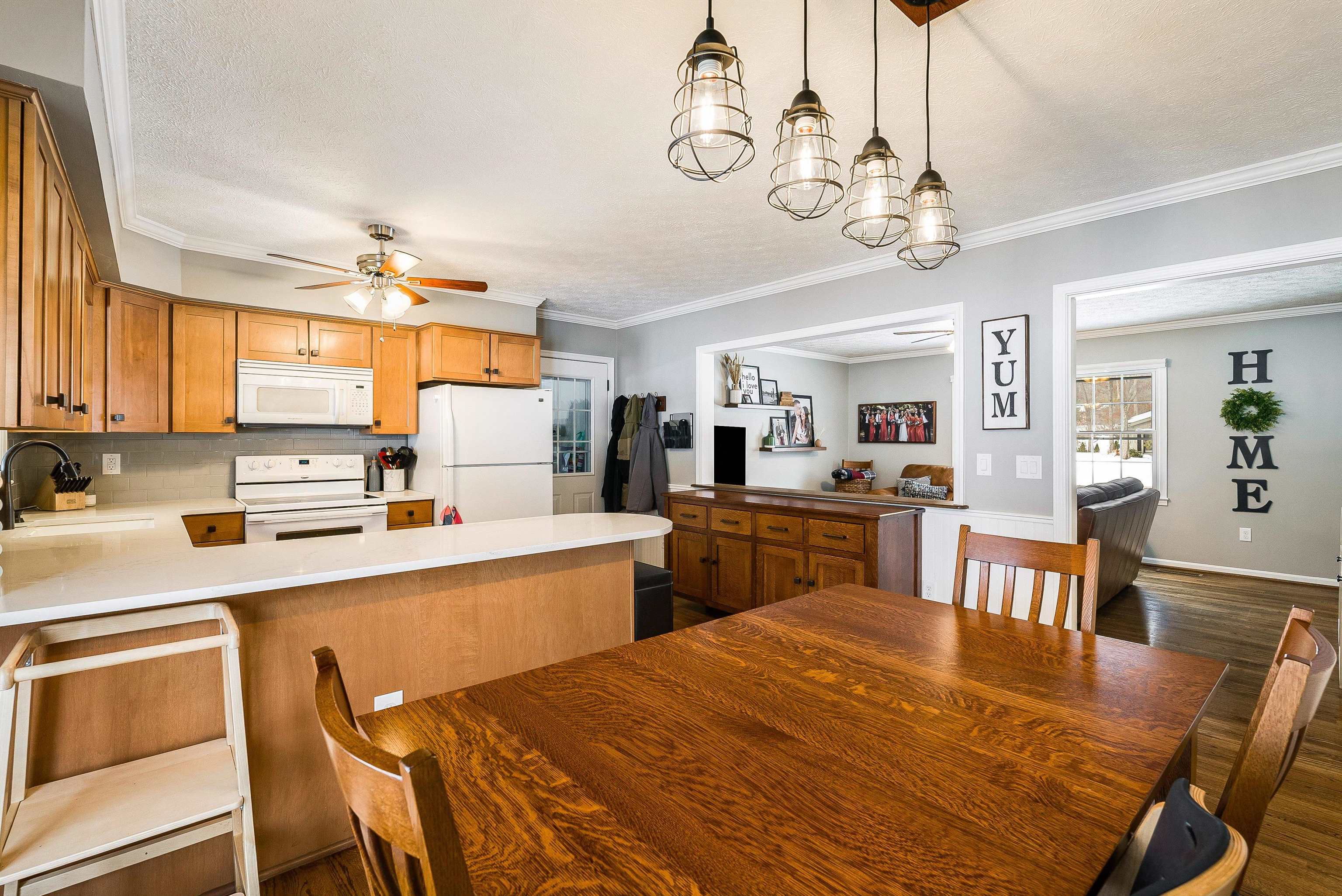 1894 HAWKSBILL RD, MCGAHEYSVILLE, Virginia 22840, 4 Bedrooms Bedrooms, ,2 BathroomsBathrooms,Residential,1894 HAWKSBILL RD,673062 MLS # 673062