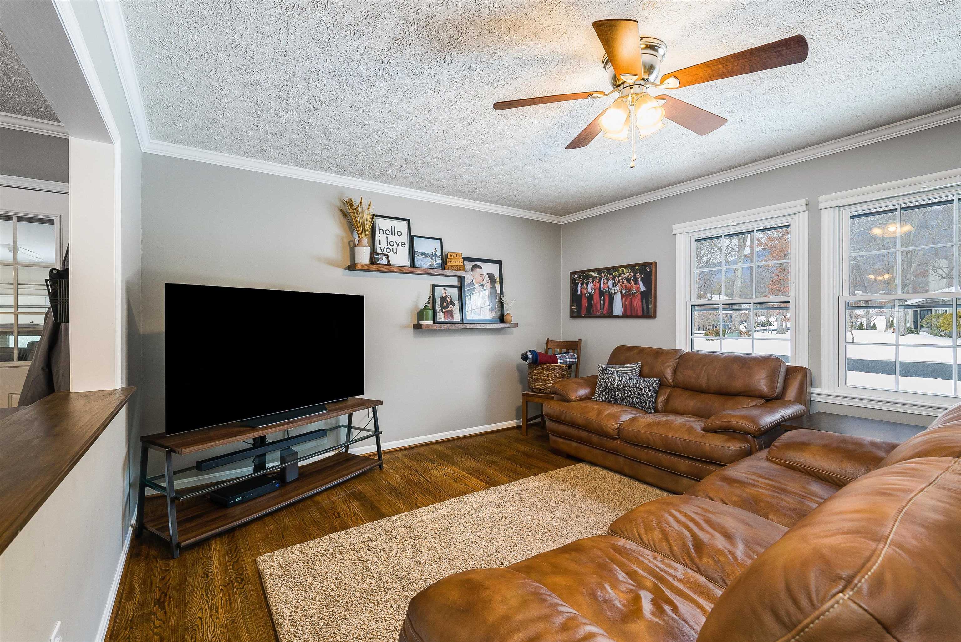 1894 HAWKSBILL RD, MCGAHEYSVILLE, Virginia 22840, 4 Bedrooms Bedrooms, ,2 BathroomsBathrooms,Residential,1894 HAWKSBILL RD,673062 MLS # 673062