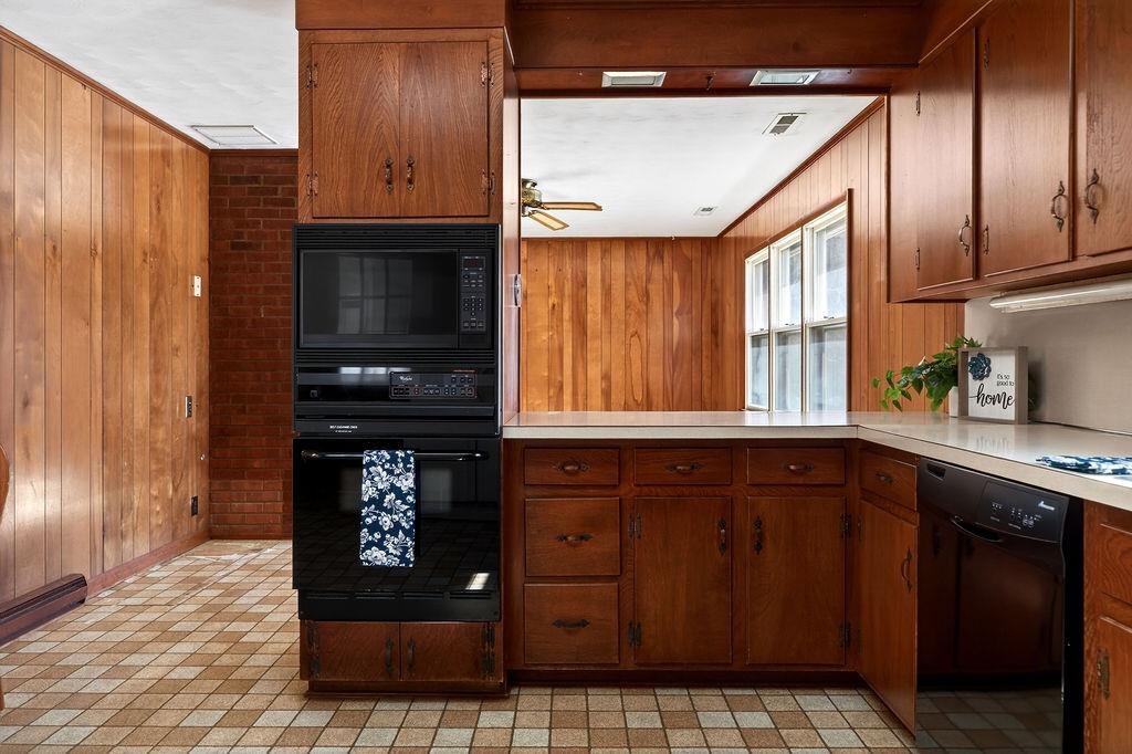 736 MIDDLEBROOK RD, STAUNTON, Virginia 24401, 3 Bedrooms Bedrooms, ,3 BathroomsBathrooms,Residential,736 MIDDLEBROOK RD,673207 MLS # 673207