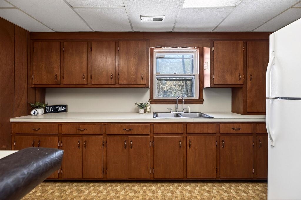 736 MIDDLEBROOK RD, STAUNTON, Virginia 24401, 3 Bedrooms Bedrooms, ,3 BathroomsBathrooms,Residential,736 MIDDLEBROOK RD,673207 MLS # 673207