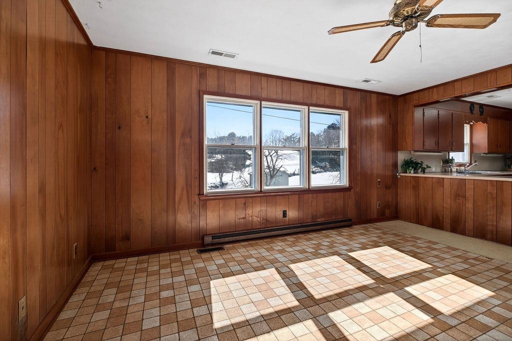 736 MIDDLEBROOK RD, STAUNTON, Virginia 24401, 3 Bedrooms Bedrooms, ,3 BathroomsBathrooms,Residential,736 MIDDLEBROOK RD,673207 MLS # 673207