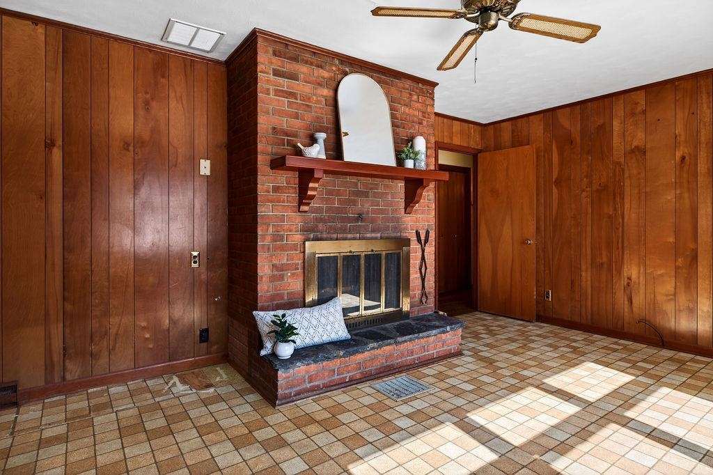 736 MIDDLEBROOK RD, STAUNTON, Virginia 24401, 3 Bedrooms Bedrooms, ,3 BathroomsBathrooms,Residential,736 MIDDLEBROOK RD,673207 MLS # 673207